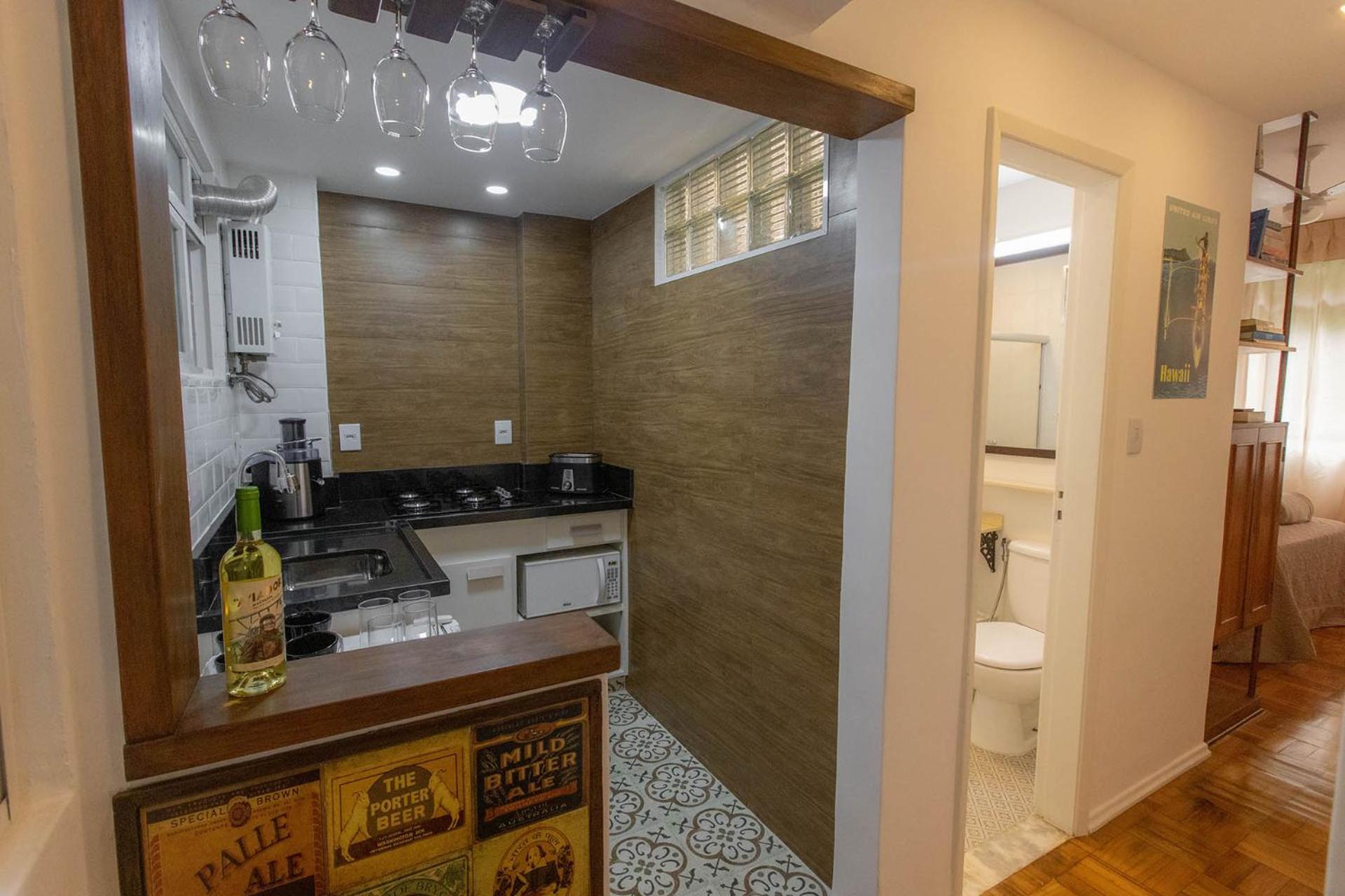 Apartment with Mountain View - Photo 3