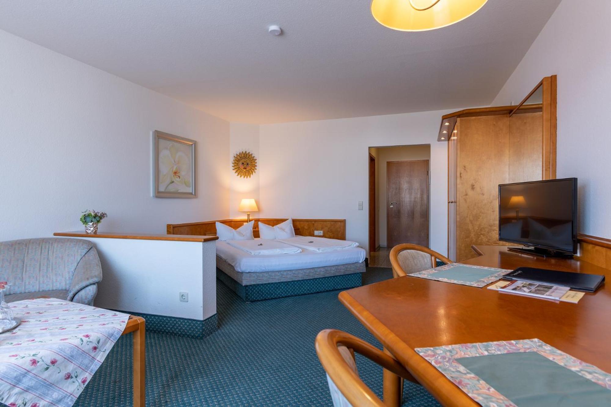 Double Room - Photo 3
