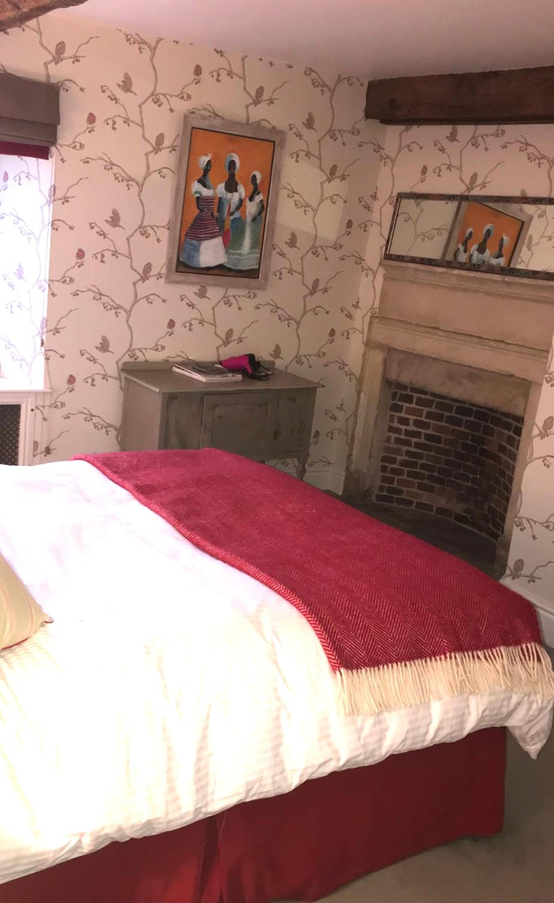 Deluxe Double Room - Photo 13