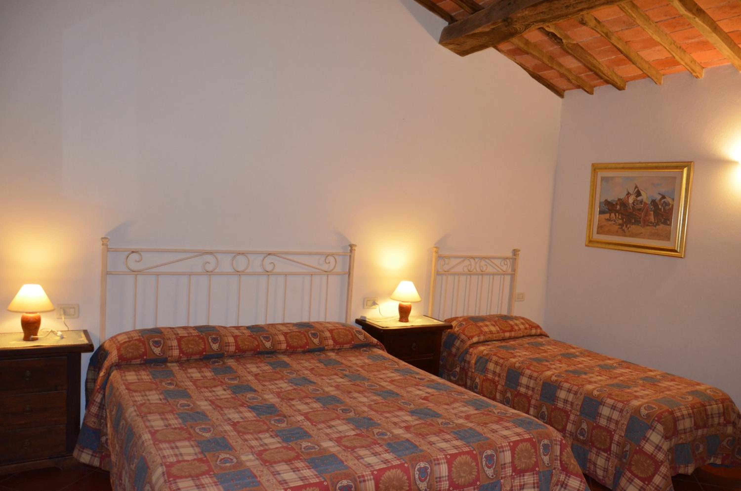 Triple Room with Private Bathroom photo 1