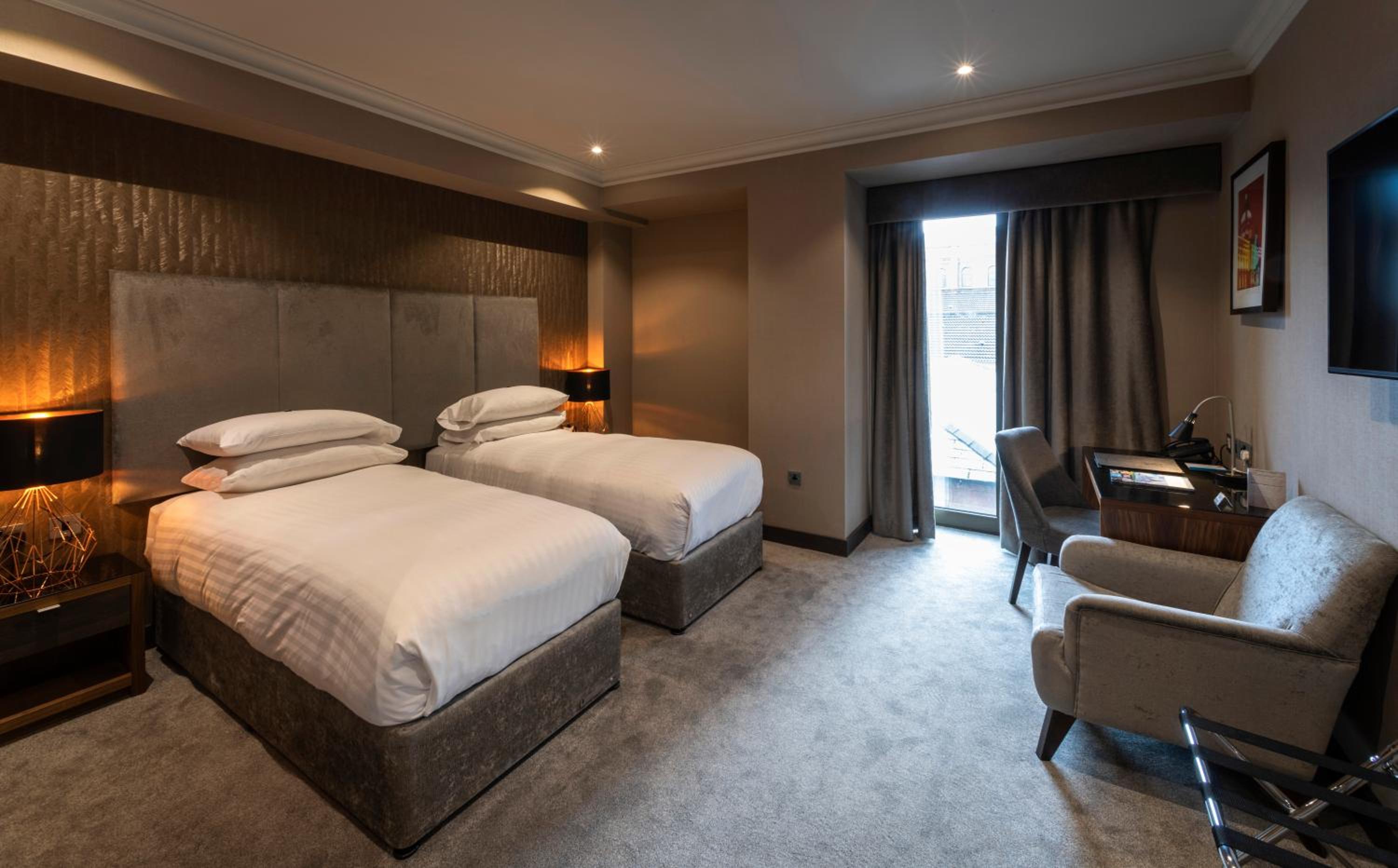 Twin Room with Bathroom