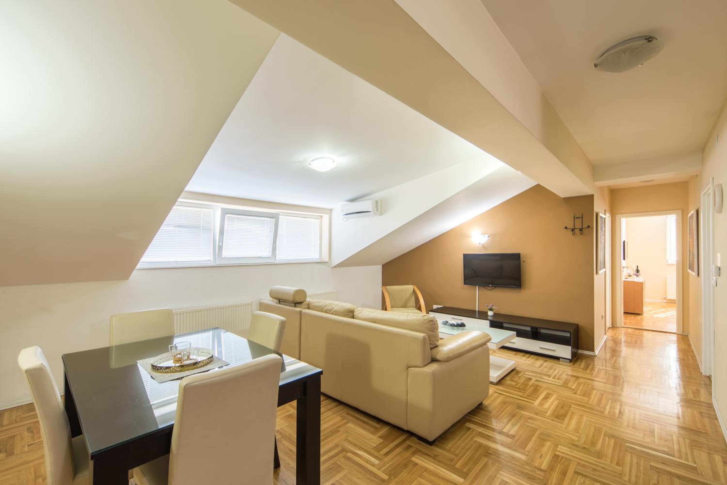 Two-Bedroom Apartment with Sauna - Photo 12