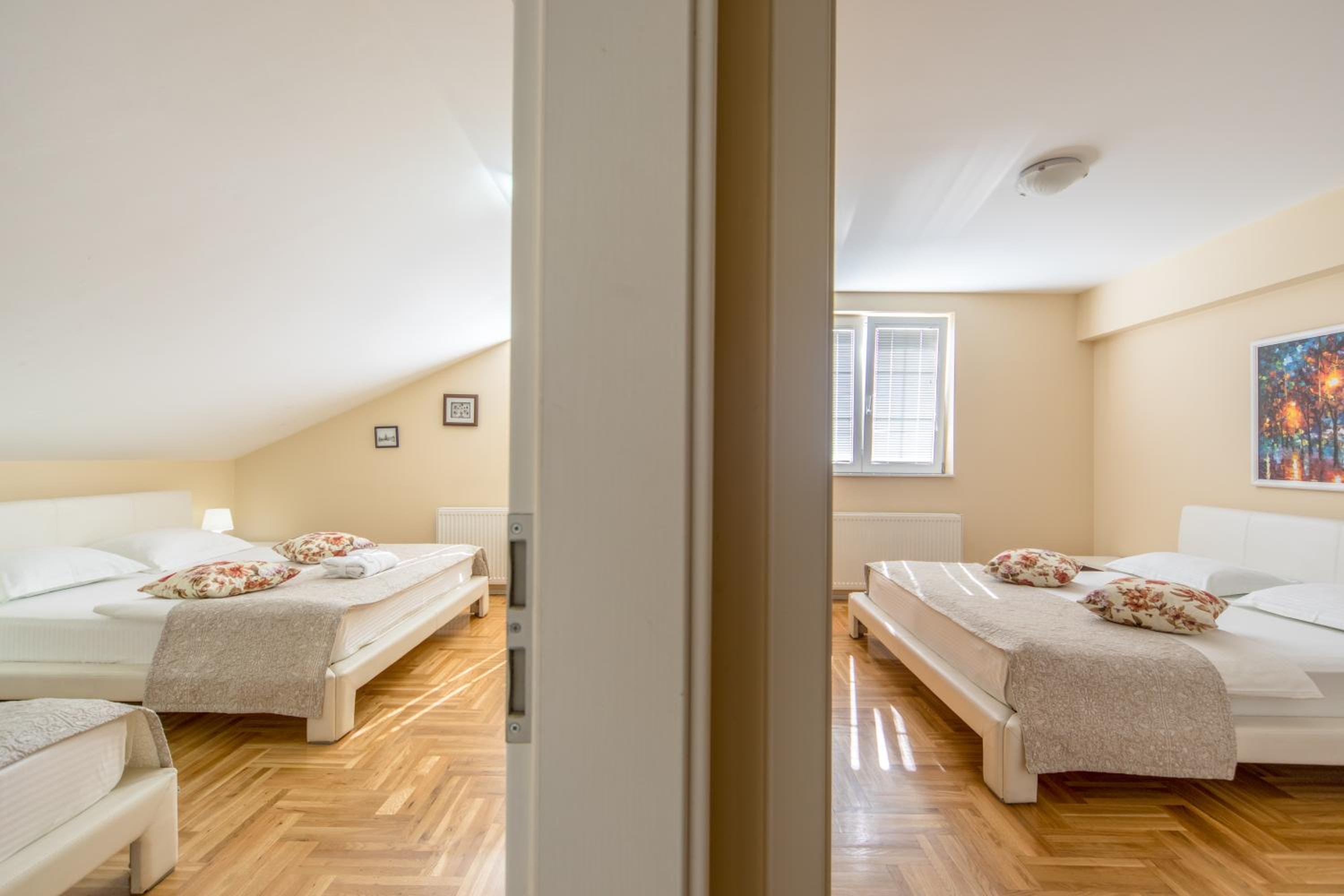 Two-Bedroom Apartment with Sauna - Photo 9