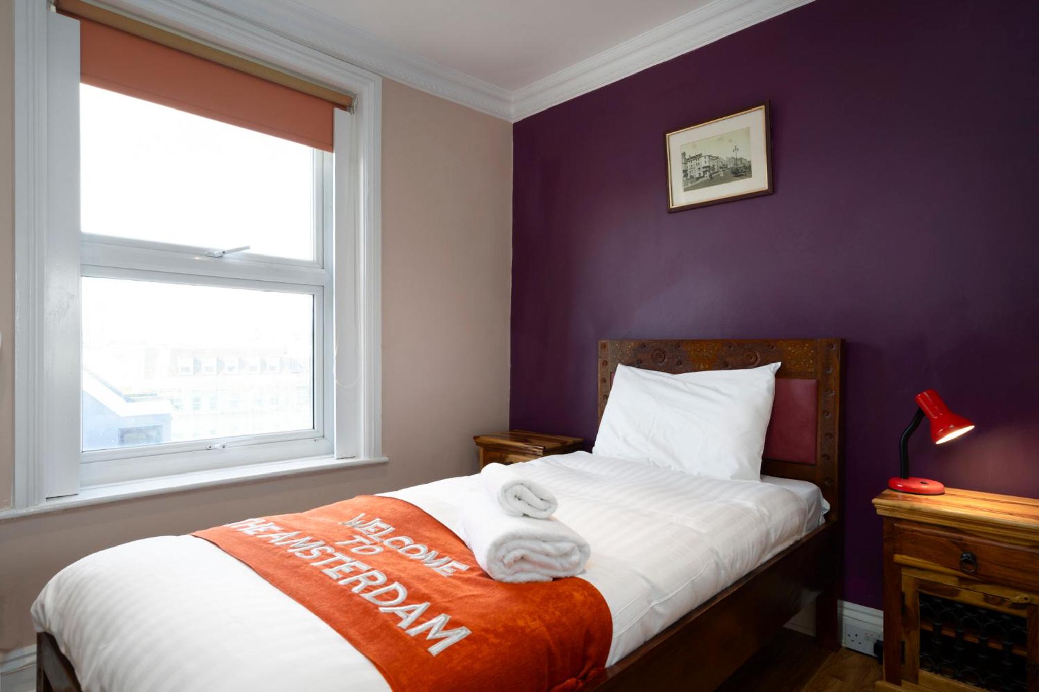 Single Room photo 1