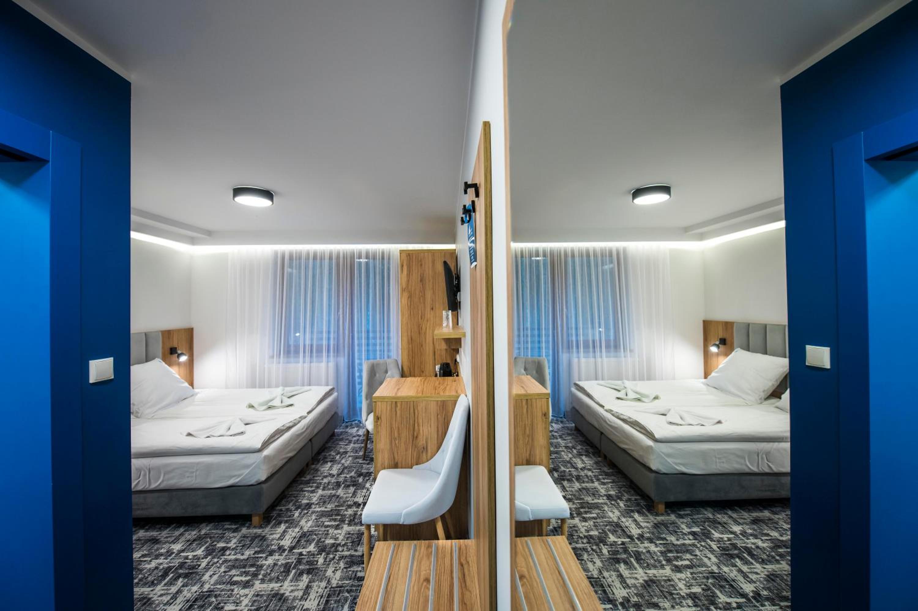 Deluxe Double or Twin Room with Balcony - Photo 7