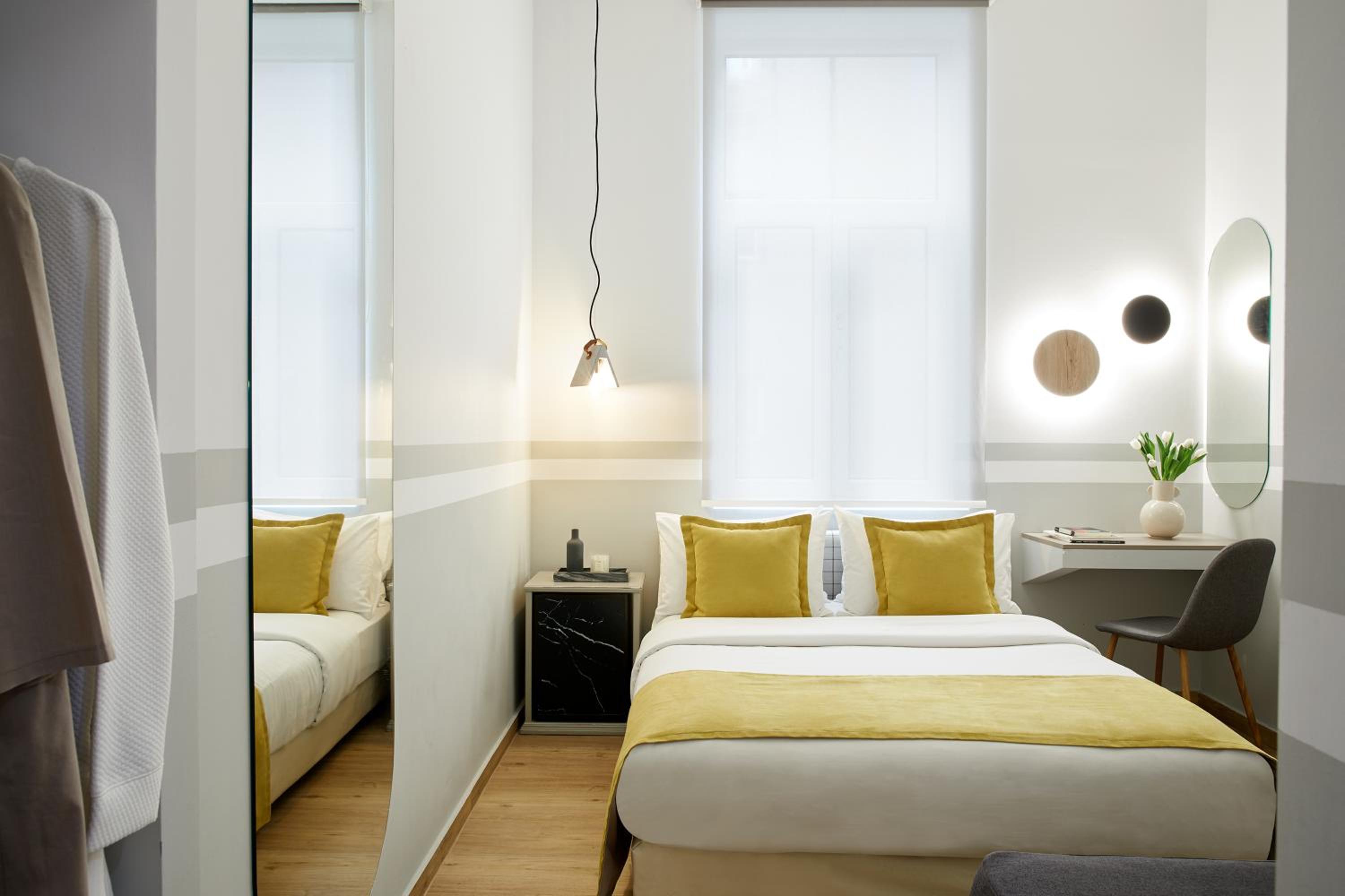 Double or Twin Room - Photo 8