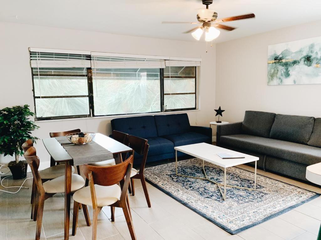 Premium Two Bedroom Two Bath Family Suite w/ Kitchen and Sofa Bed - Photo 1