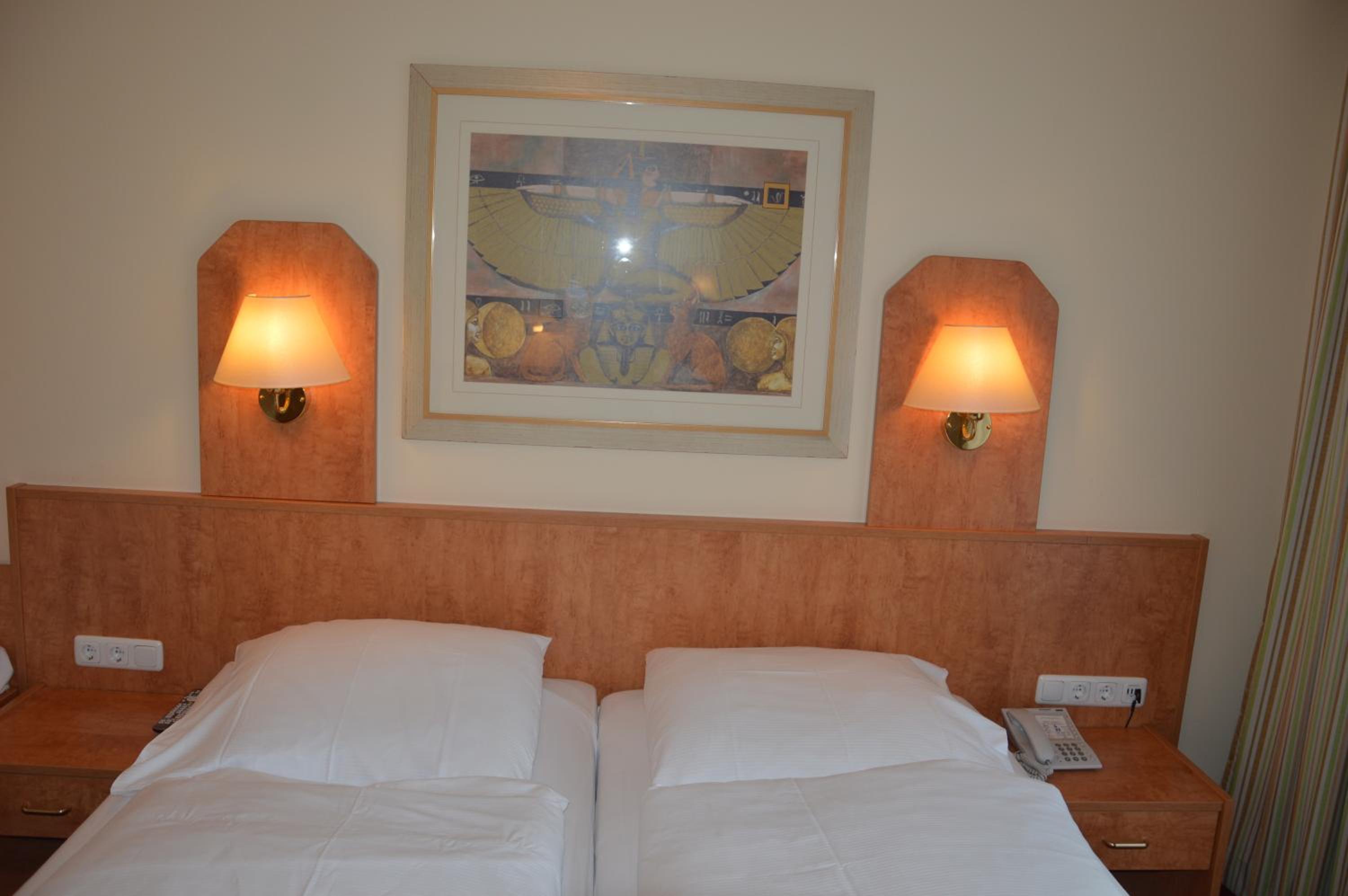 Standard Double Room - Photo 2