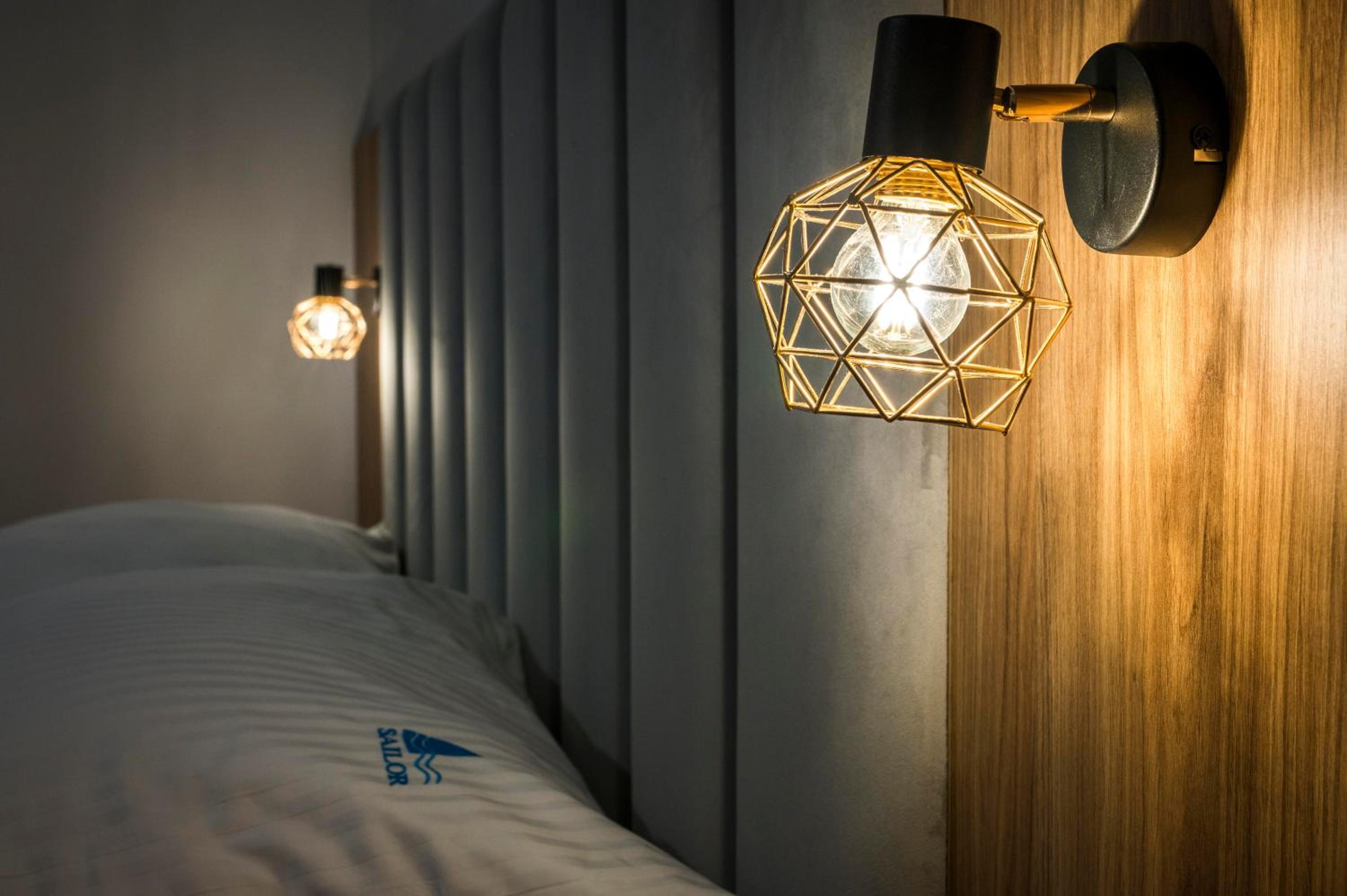 Deluxe Double or Twin Room with Balcony - Photo 3