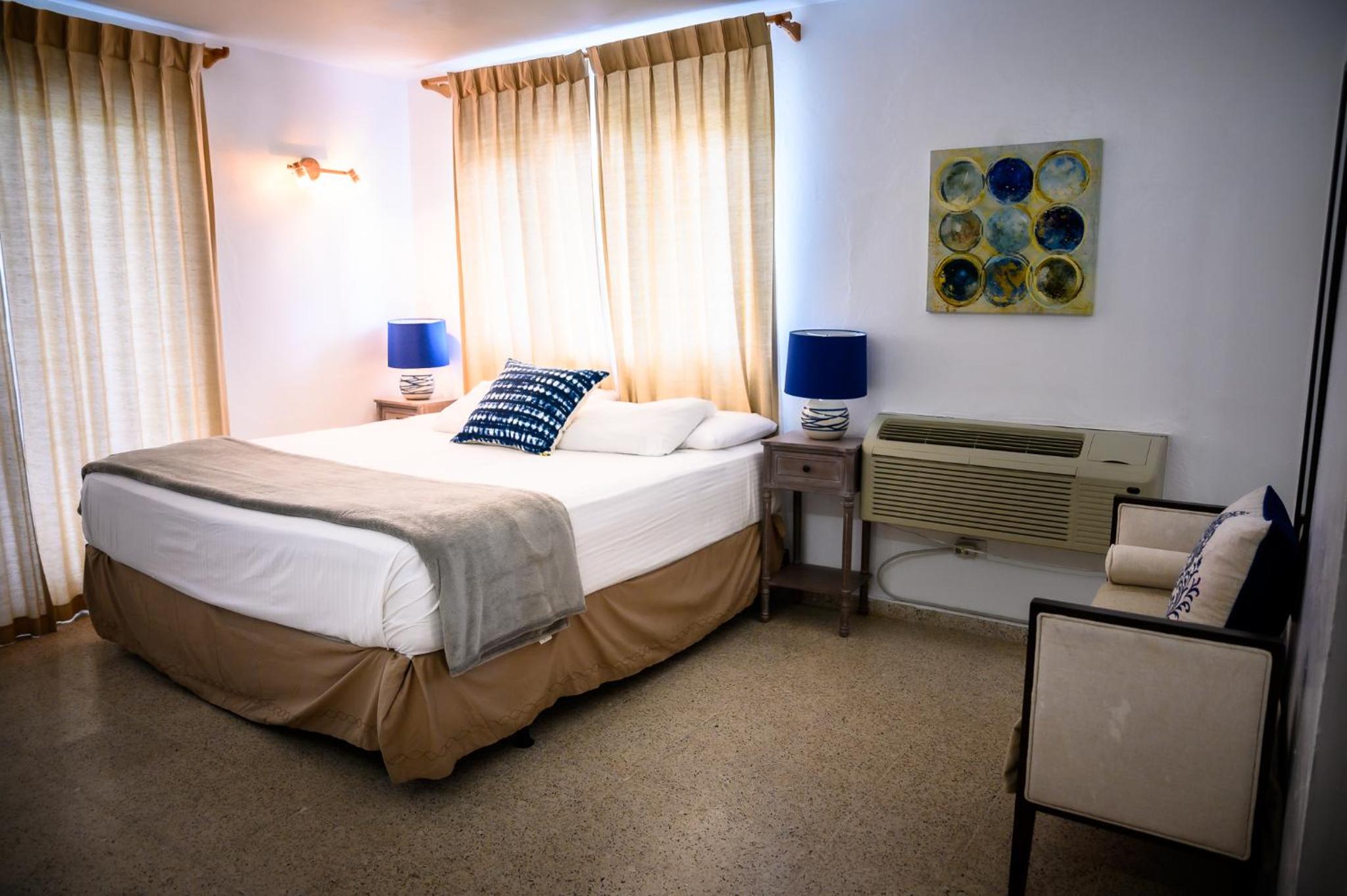 	2 Bedroom / 3 Bath Apartment with kitchen