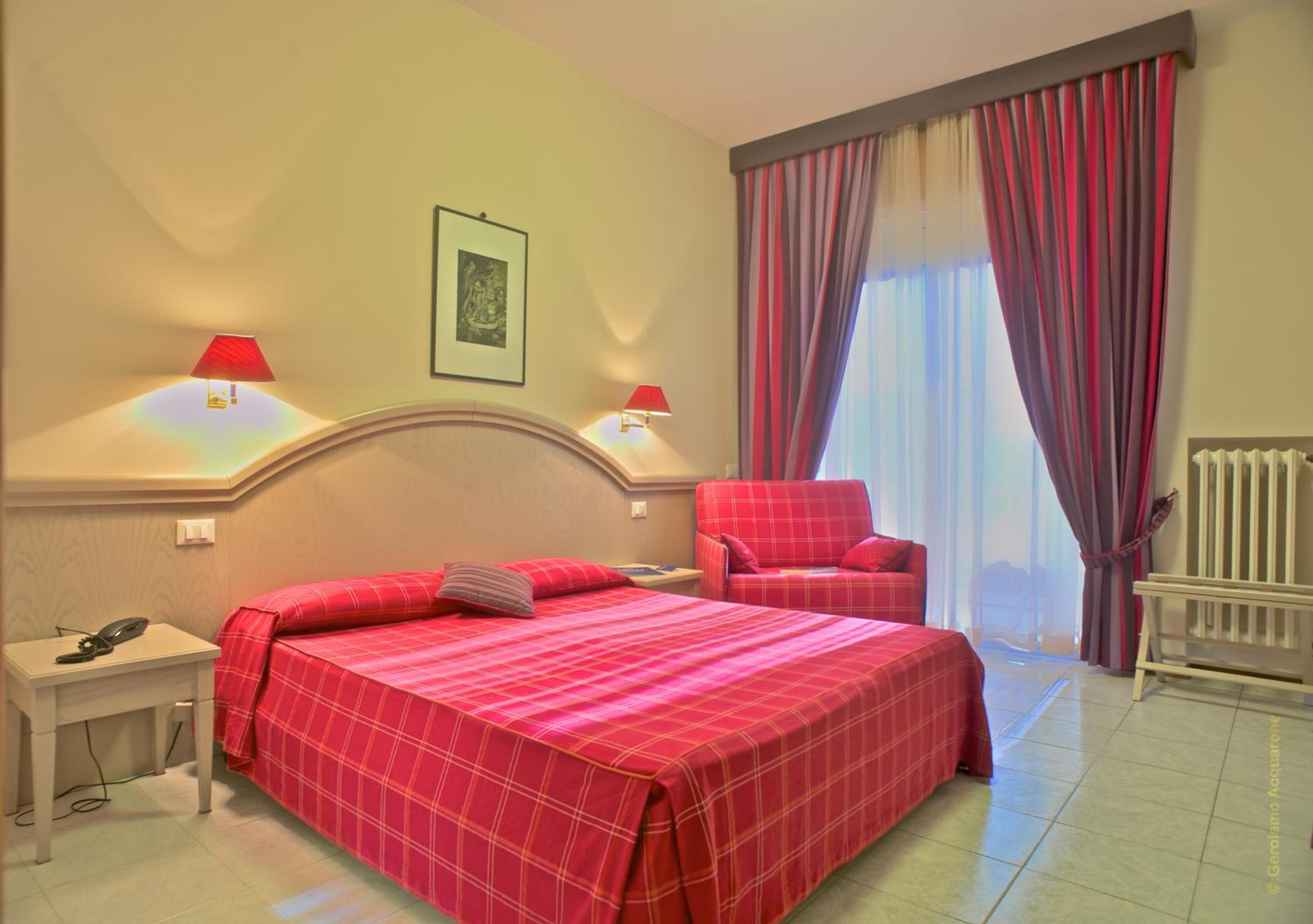 Triple Room - Photo 1