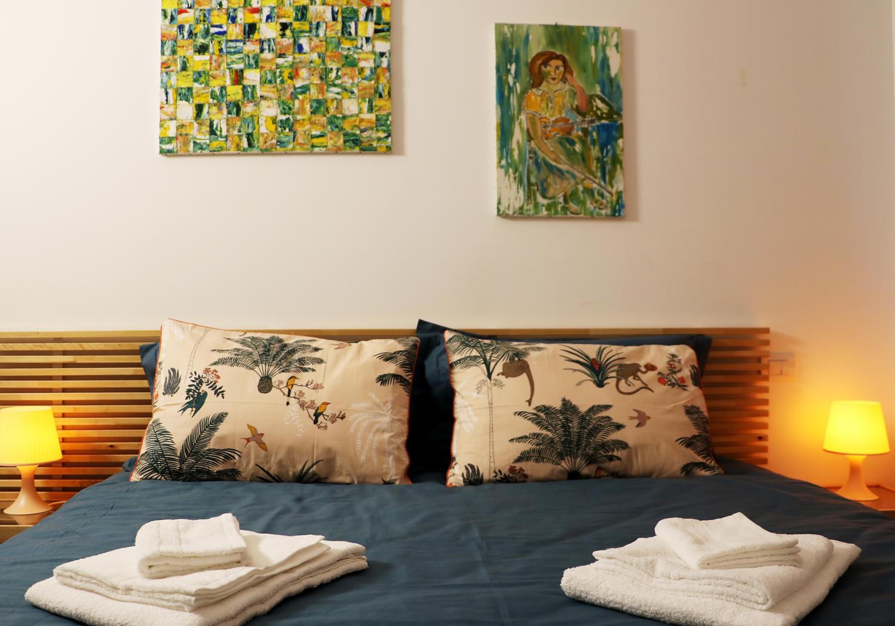 Quadruple Room with Private Bathroom - Photo 6