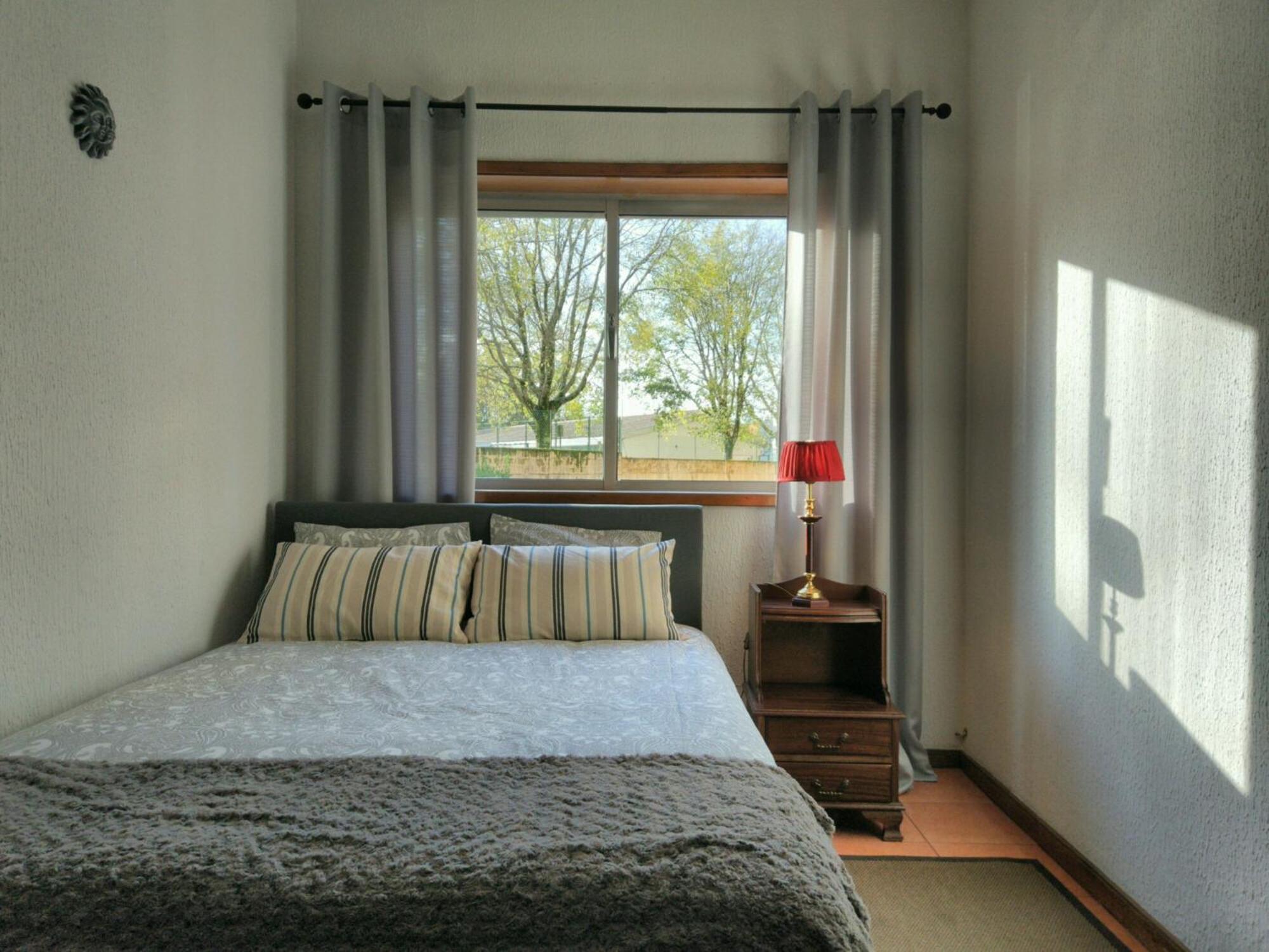One-Bedroom Apartment - Photo 1