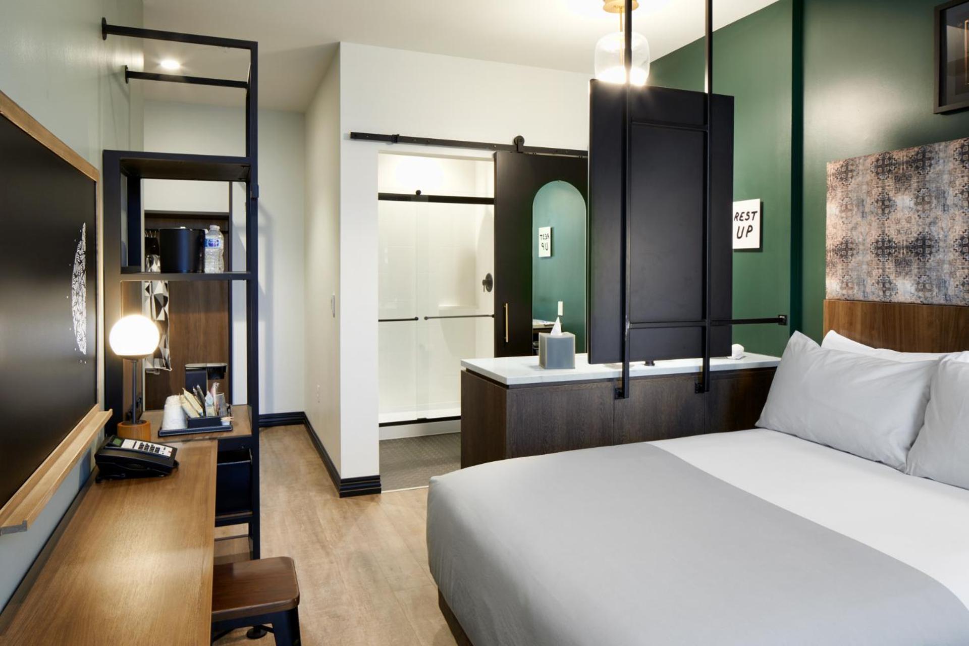 Double Room with Two Double Beds - Non-Smoking photo 3