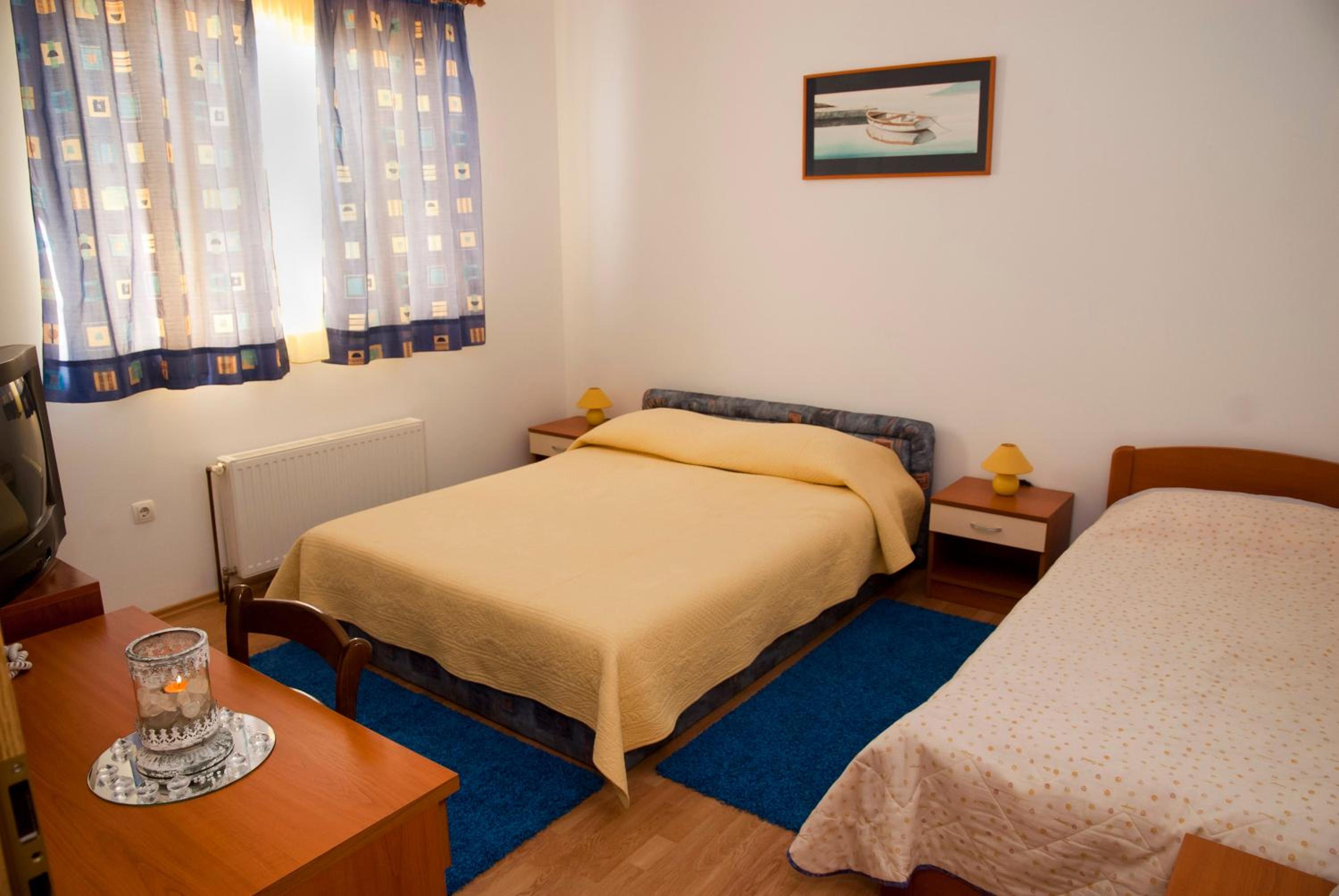 Triple Room - Photo 2