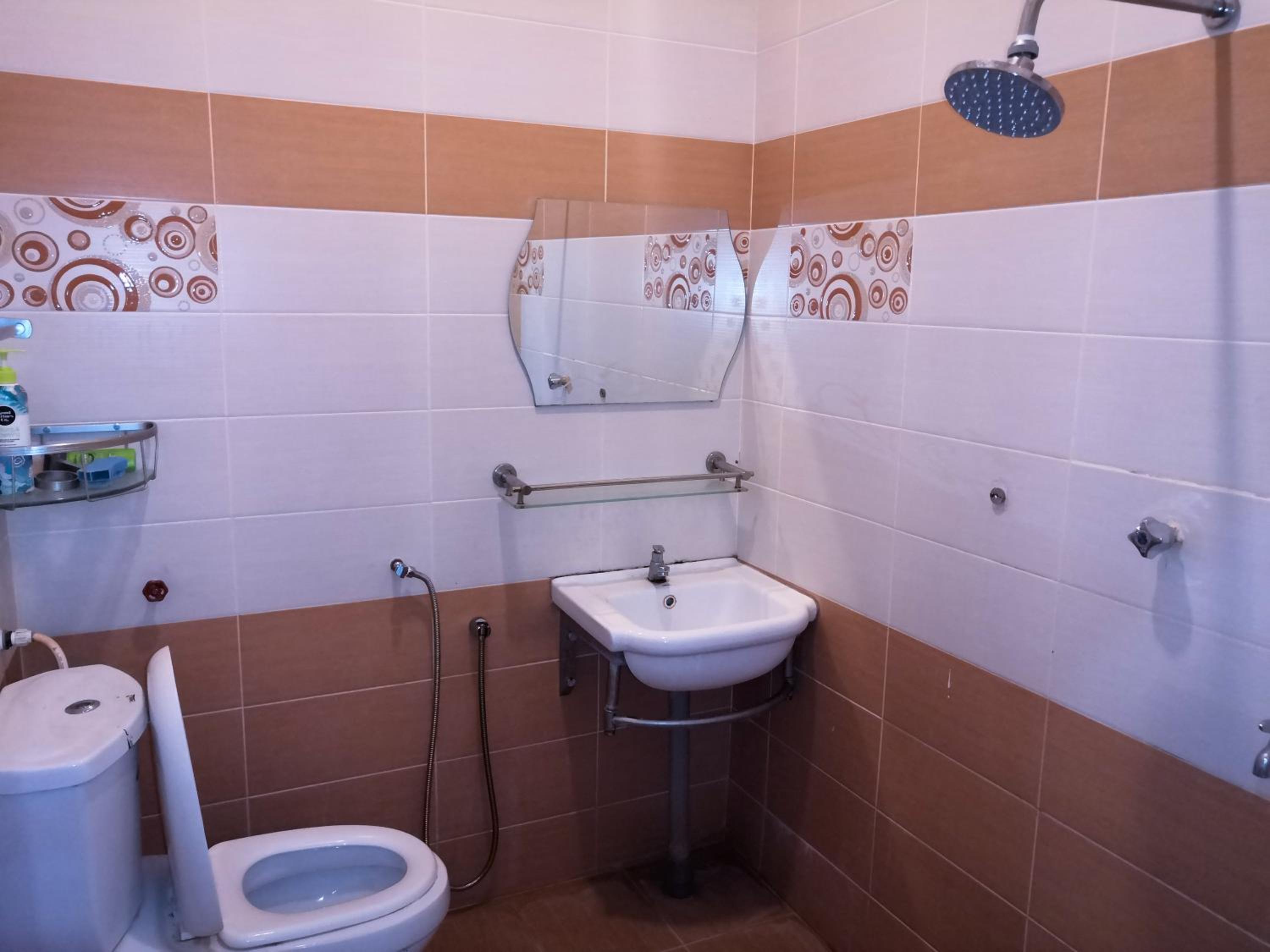 Three-Bedroom House photo 2