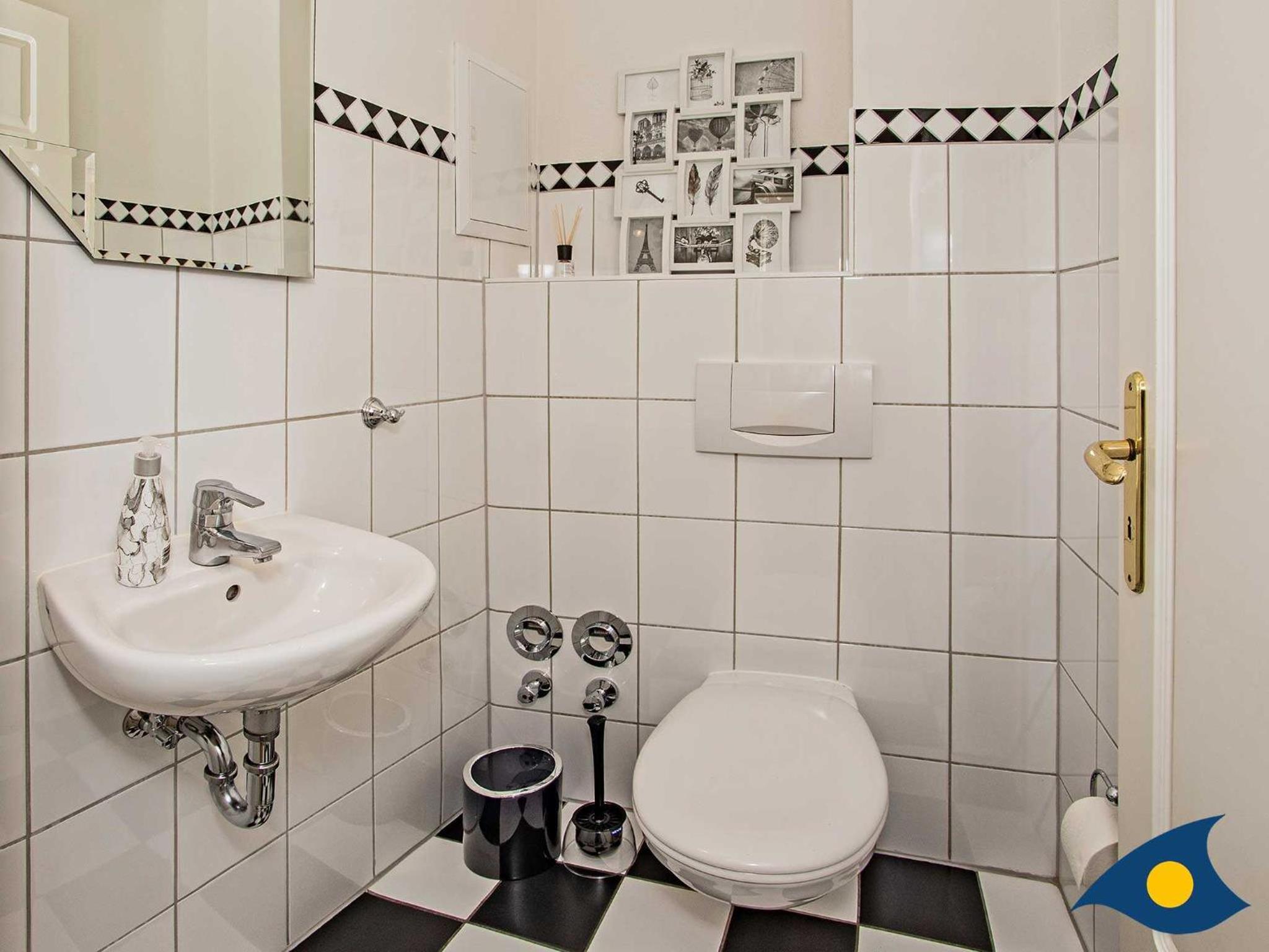 Two-Bedroom Apartment with Terrace photo 3