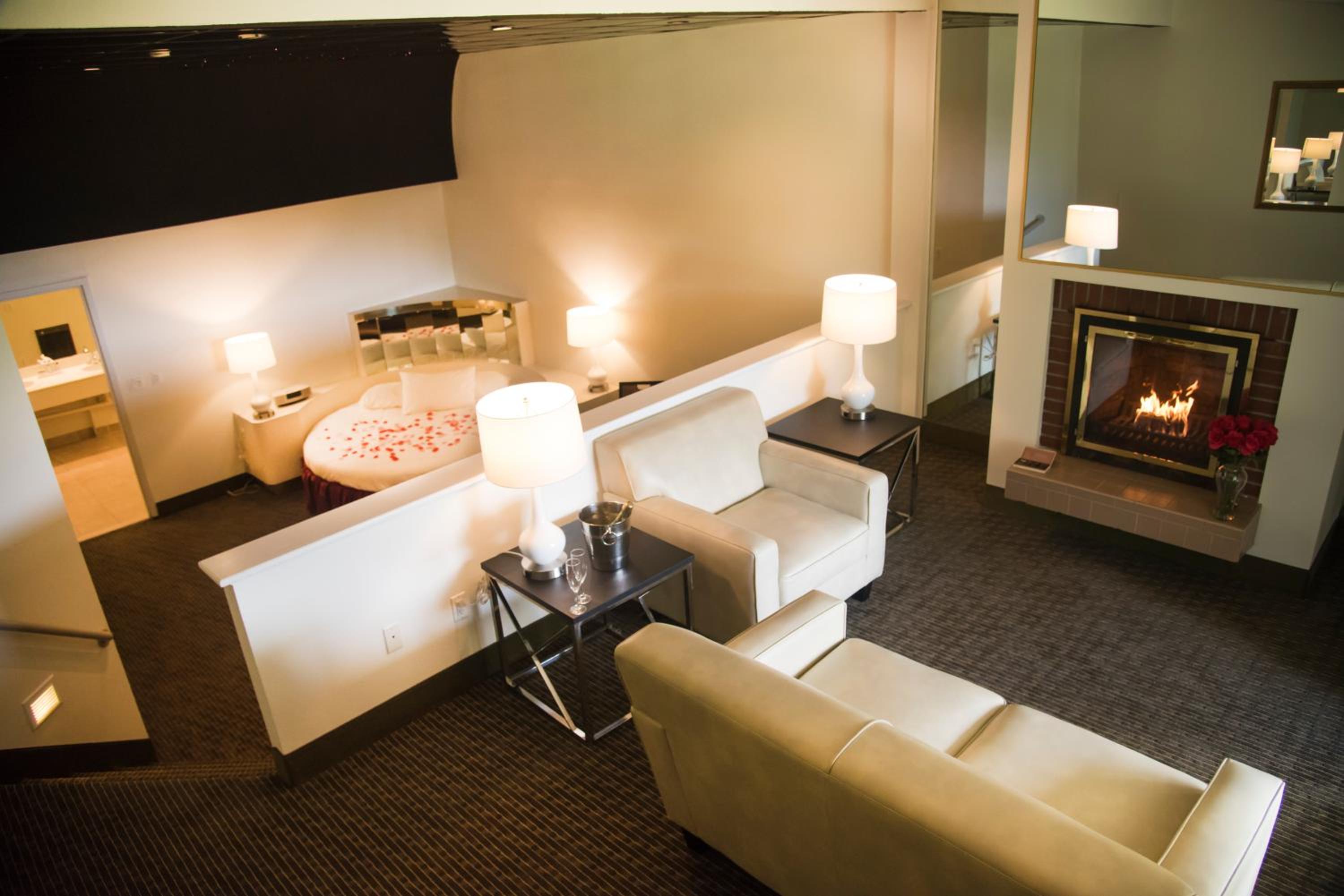 Cove Harbor Suite - Photo 4