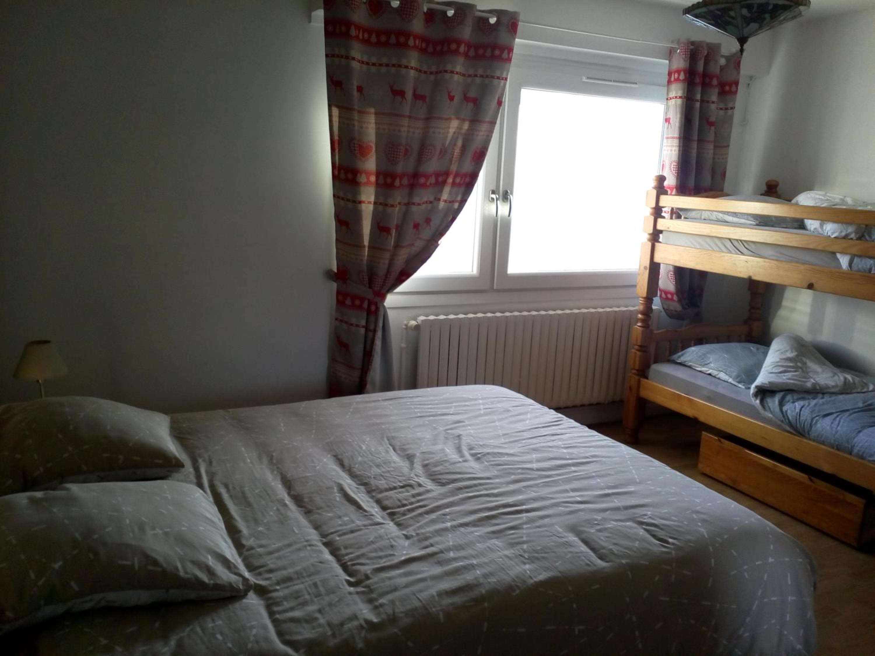 Triple Room with Bath - Photo 1