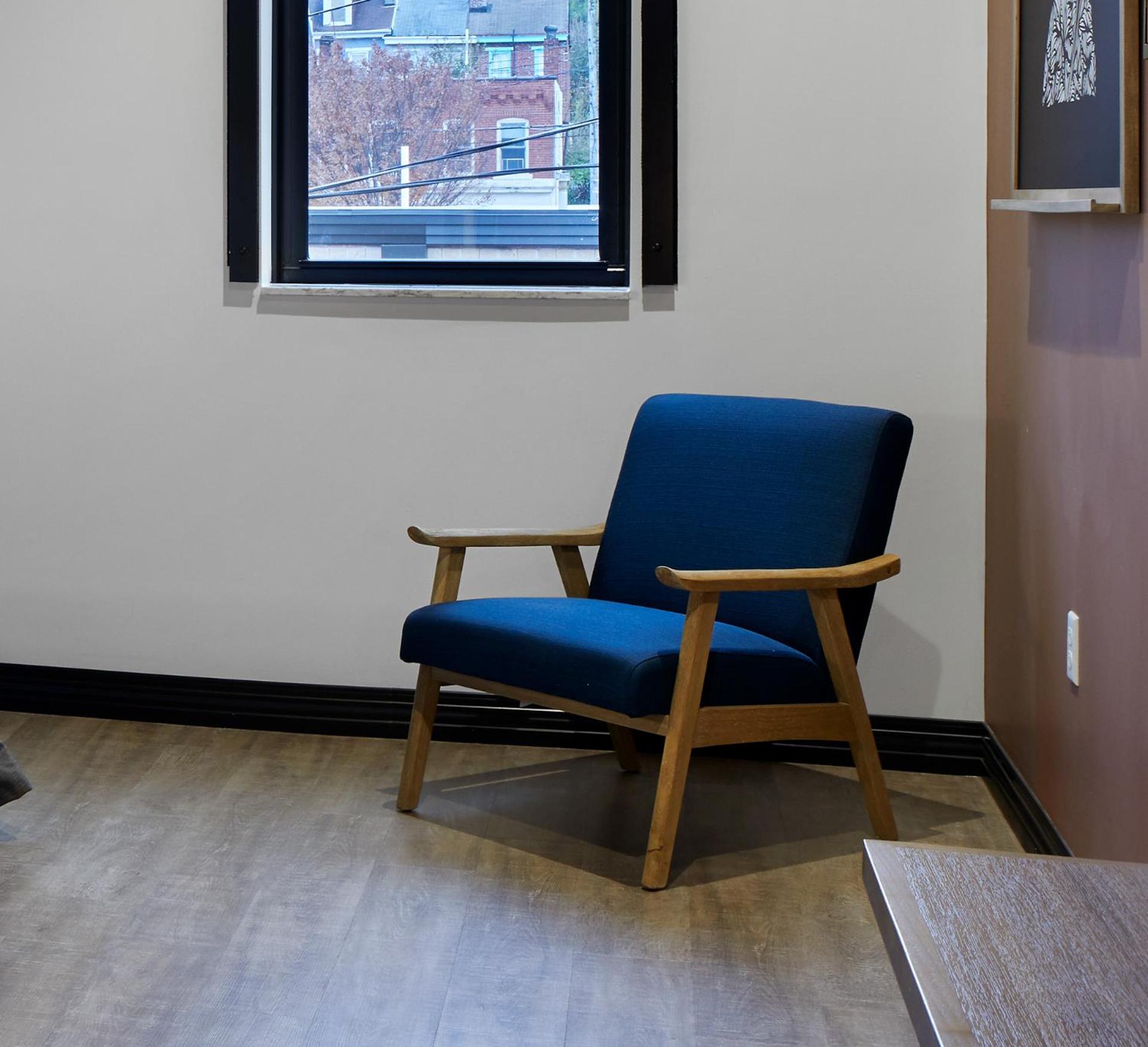 Double Room with Two Double Beds and Bath Tub - Mobility Accessible/Non-Smoking photo 2