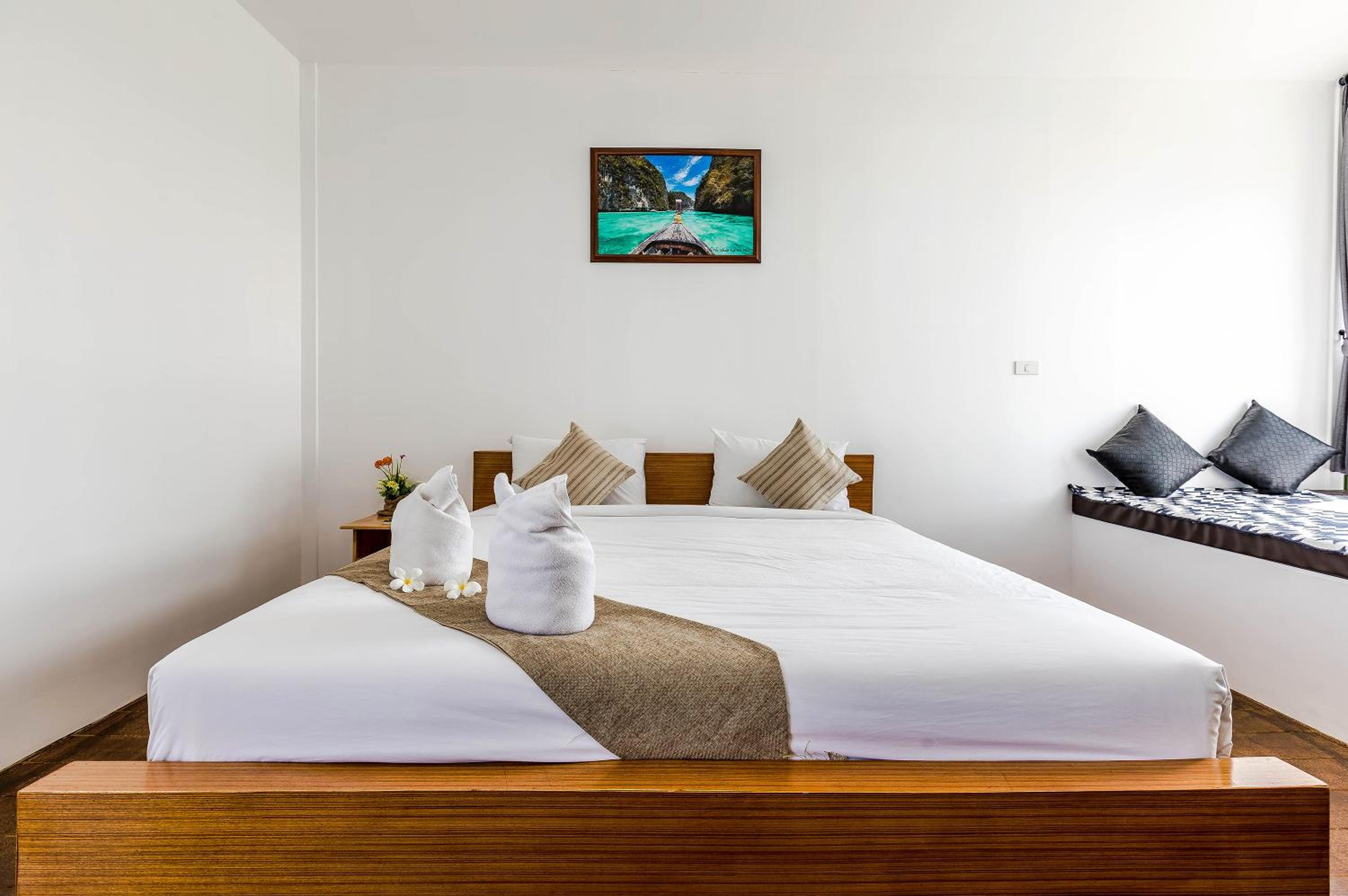 Deluxe Double Room photo 2