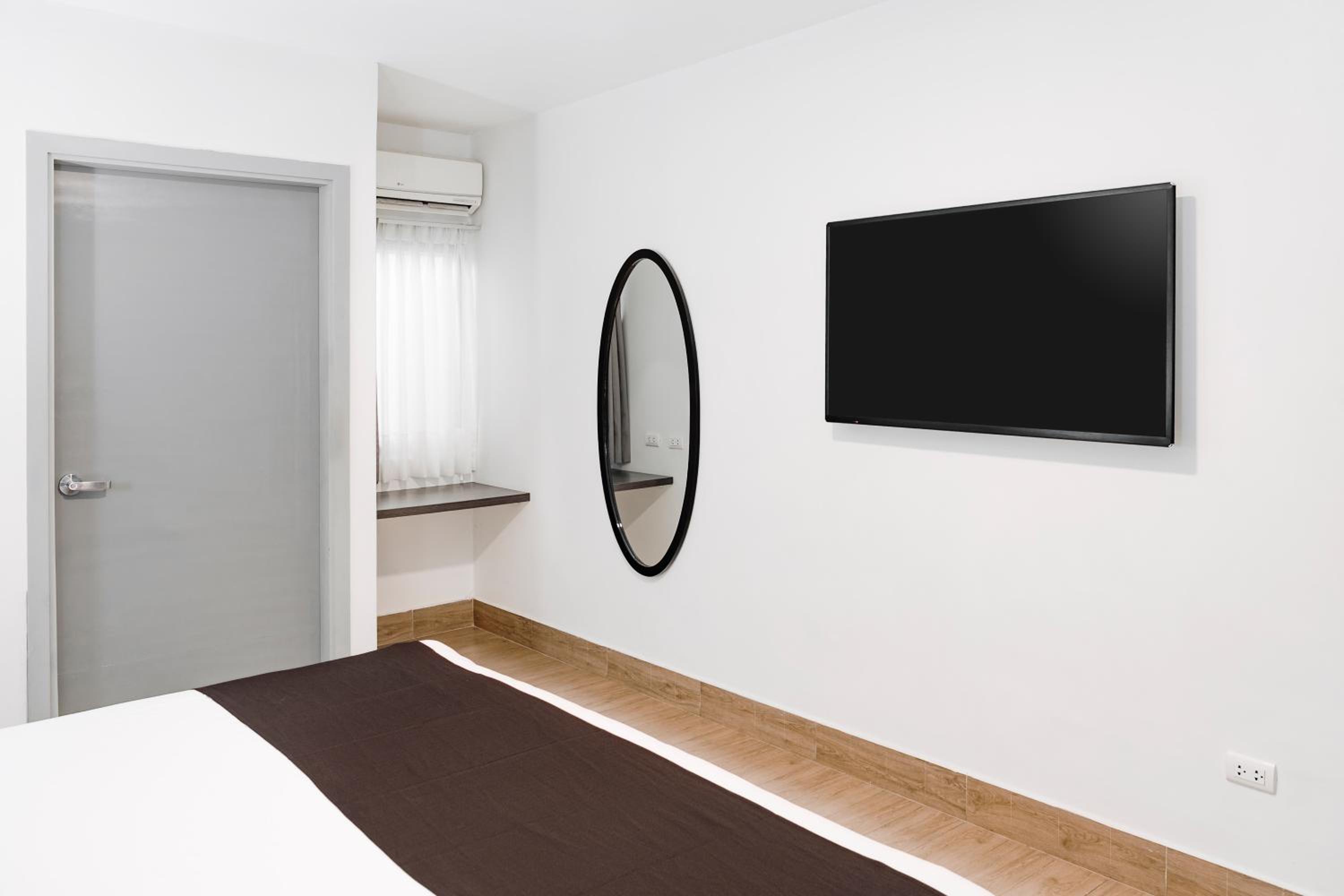 Double Room - Photo 2