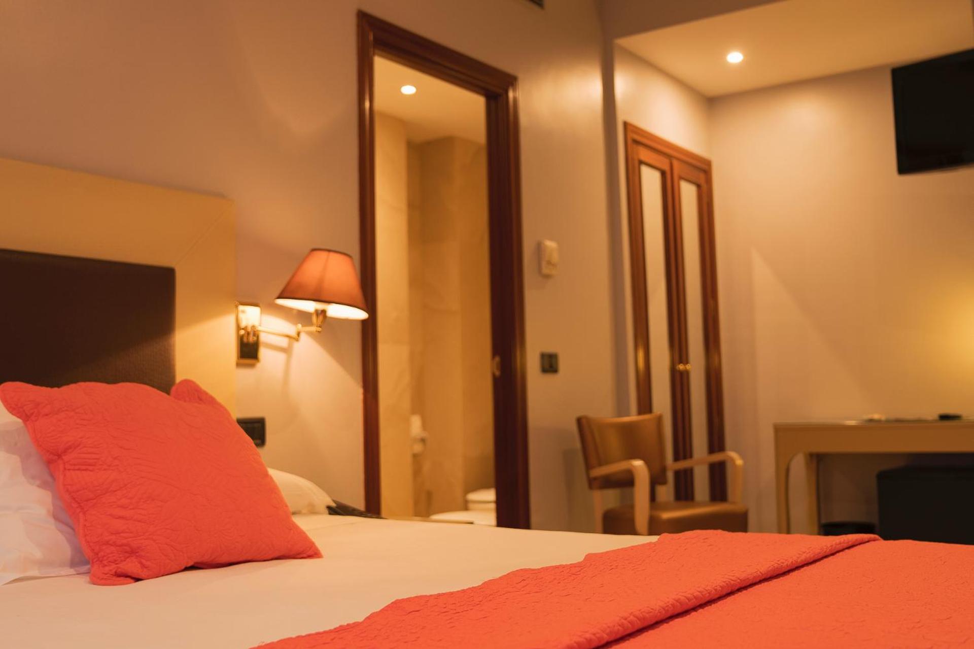 Single Room with Parking photo 3