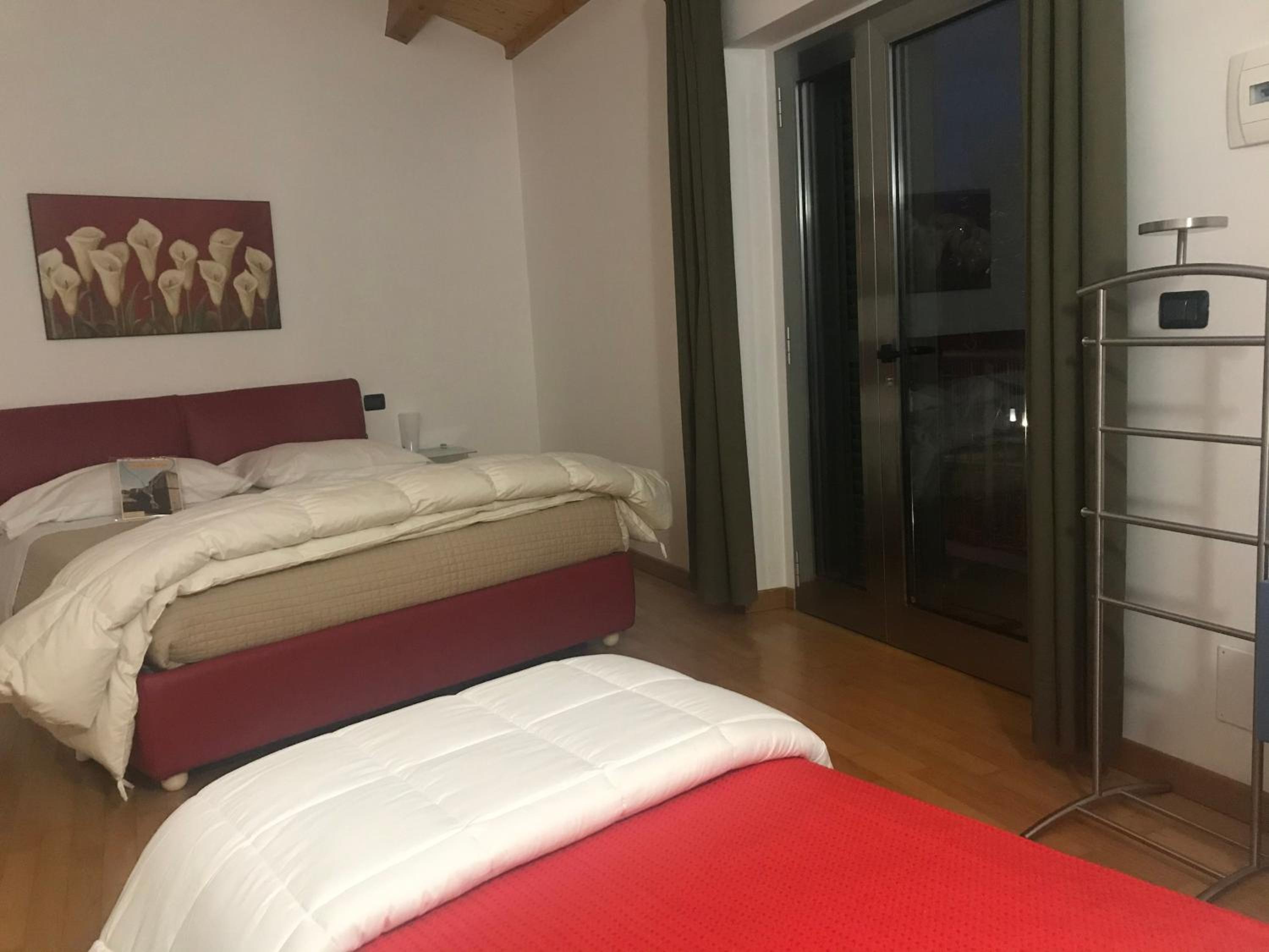 Comfort Triple Room with Shower photo 1