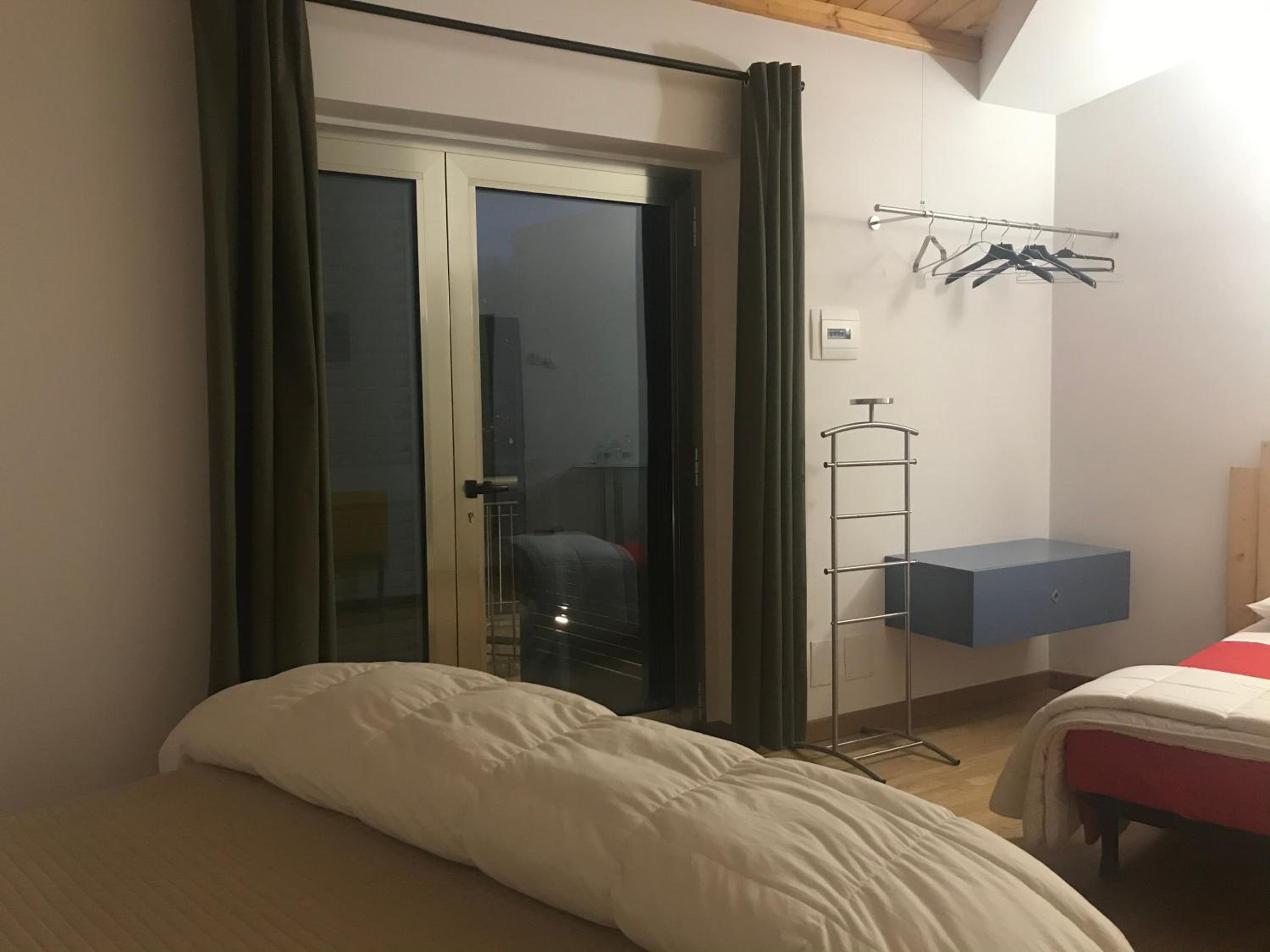 Comfort Triple Room with Shower photo 3