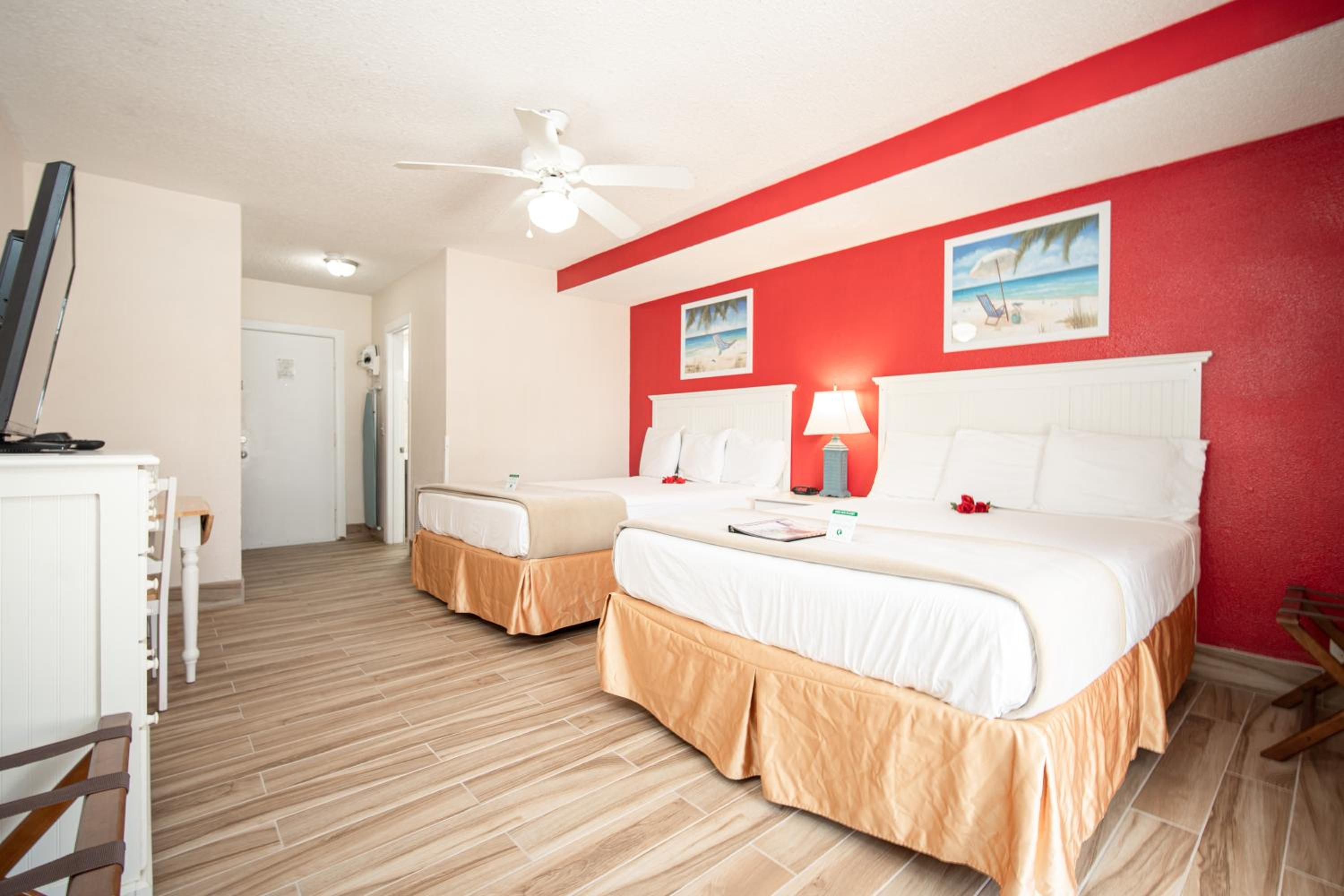 Deluxe Room with Two Queen Beds - Non-Smoking photo 1