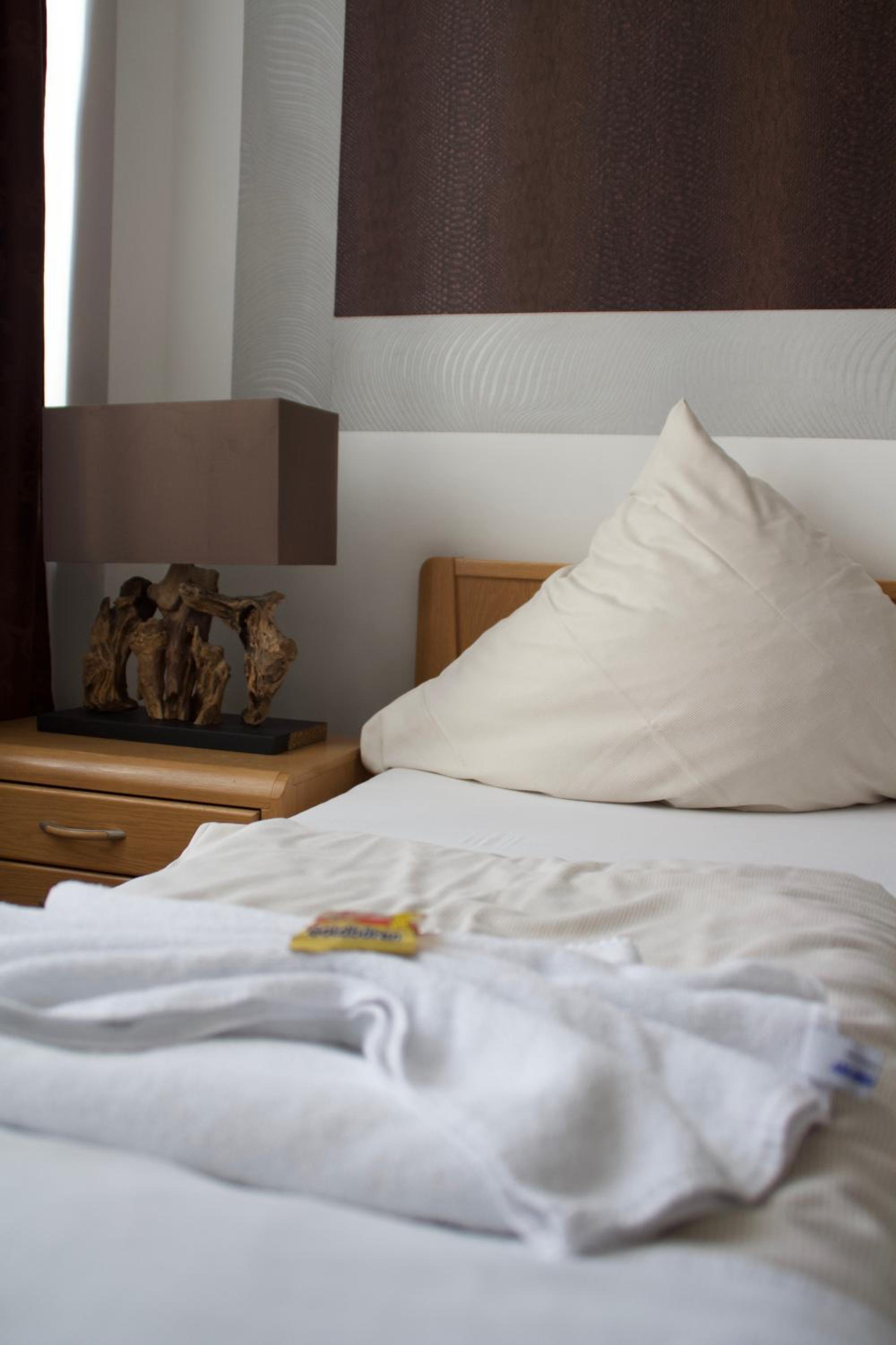 Double Room - Photo 5