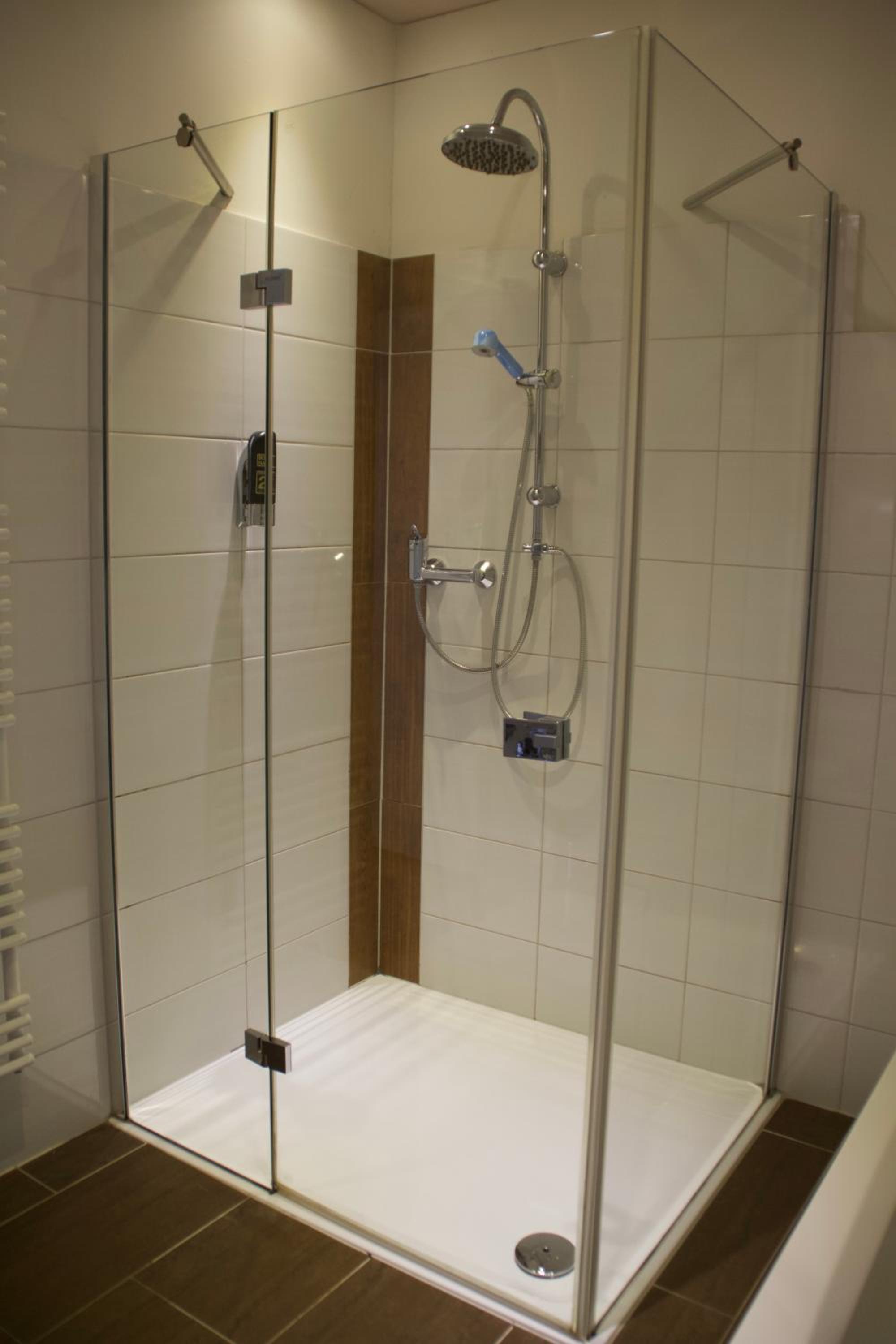 Double Room - Photo 15