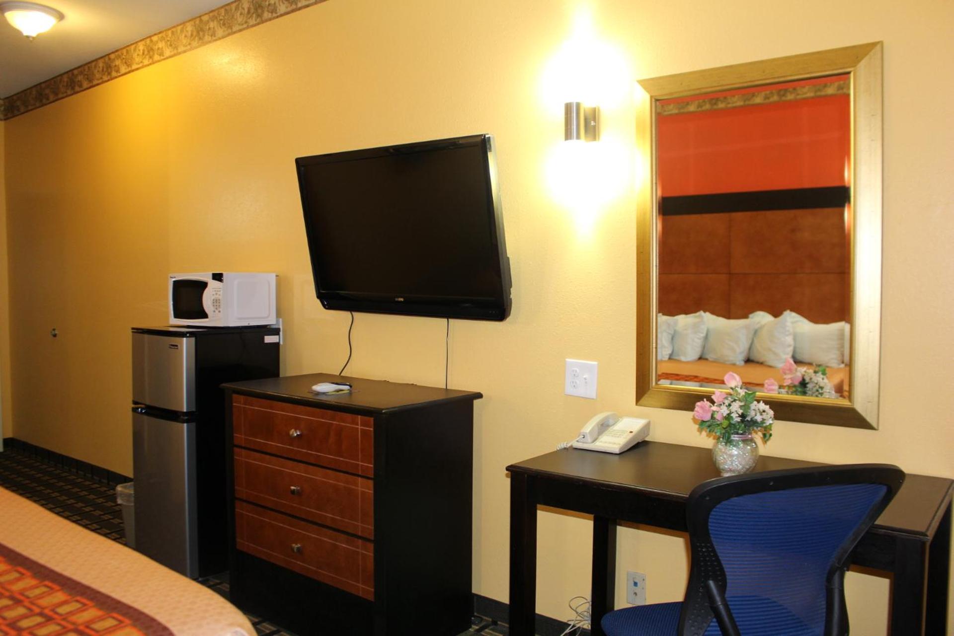 Standard King Room - Photo 2