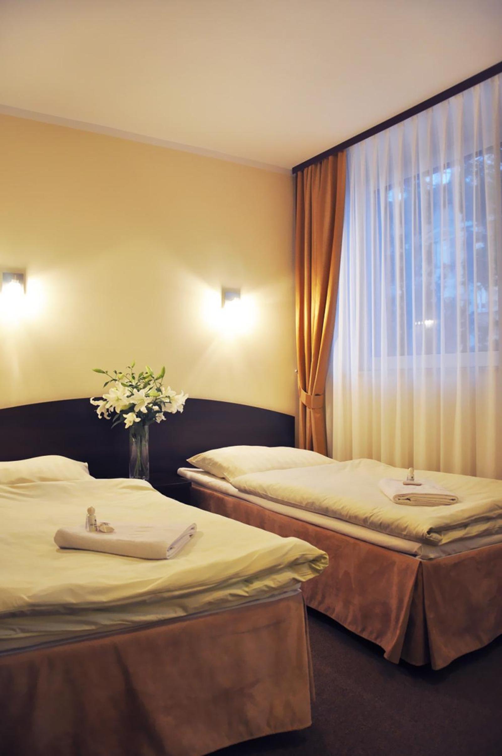 Standard Twin Room photo 2