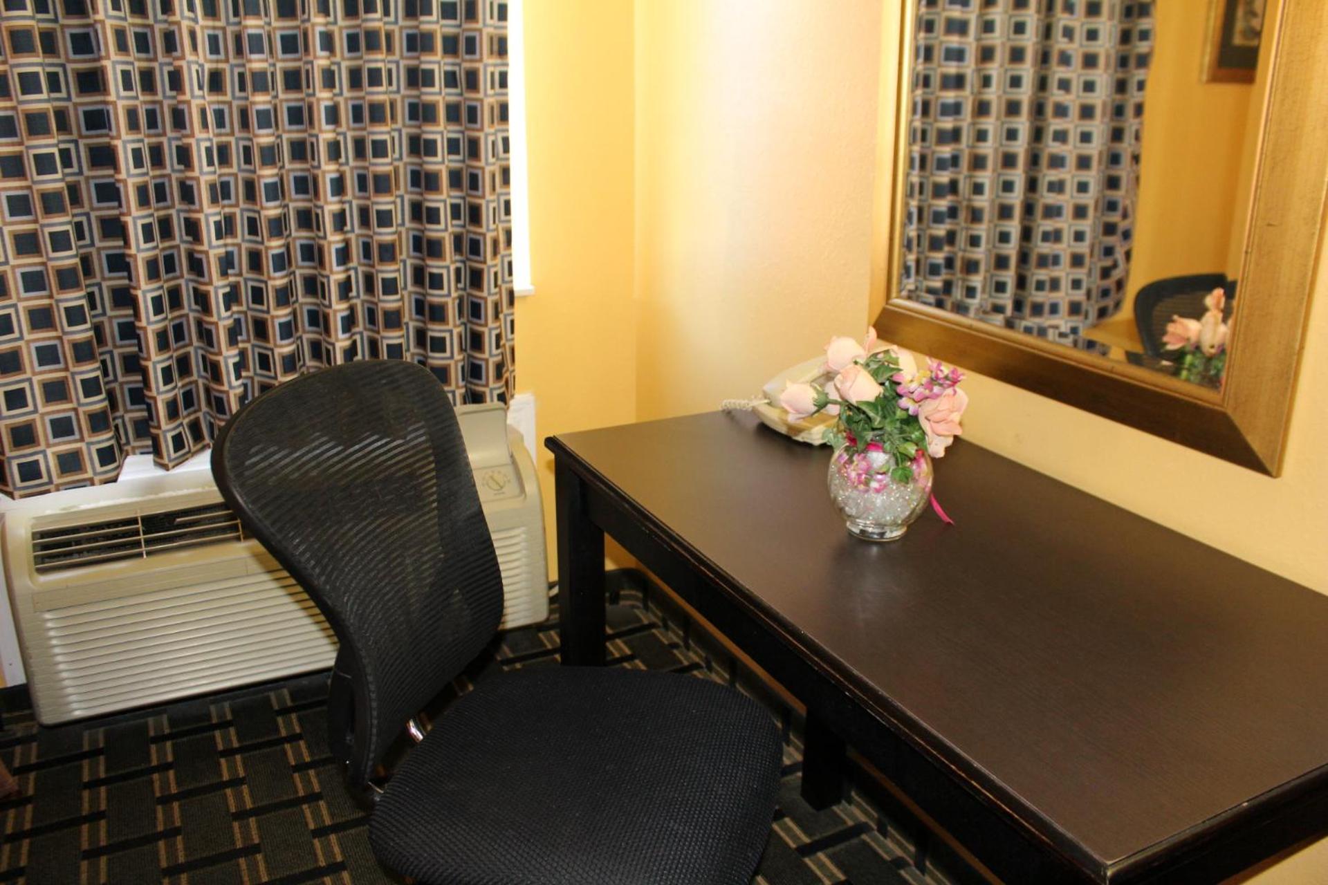 Standard Double Room - Photo 1
