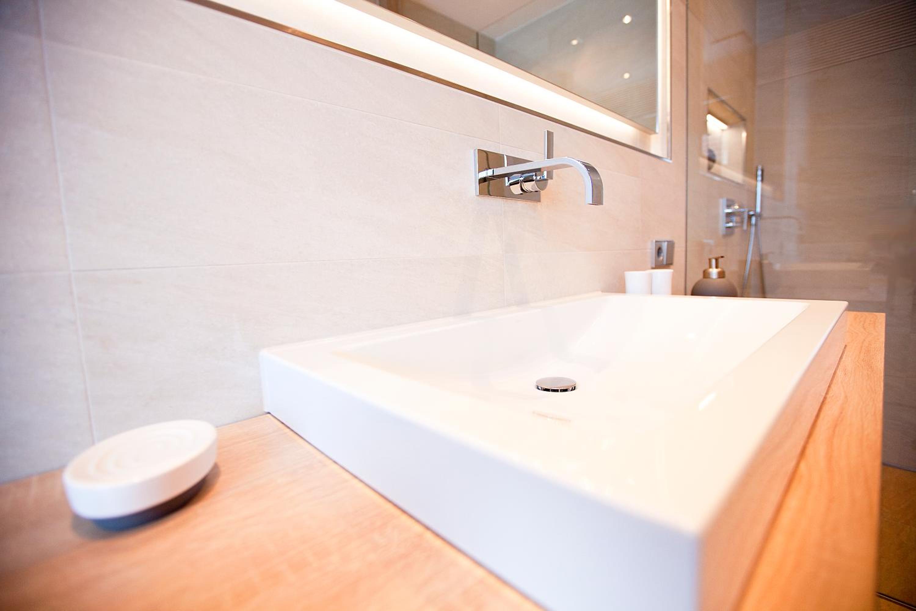 Superior Double Room with Bath - Photo 5