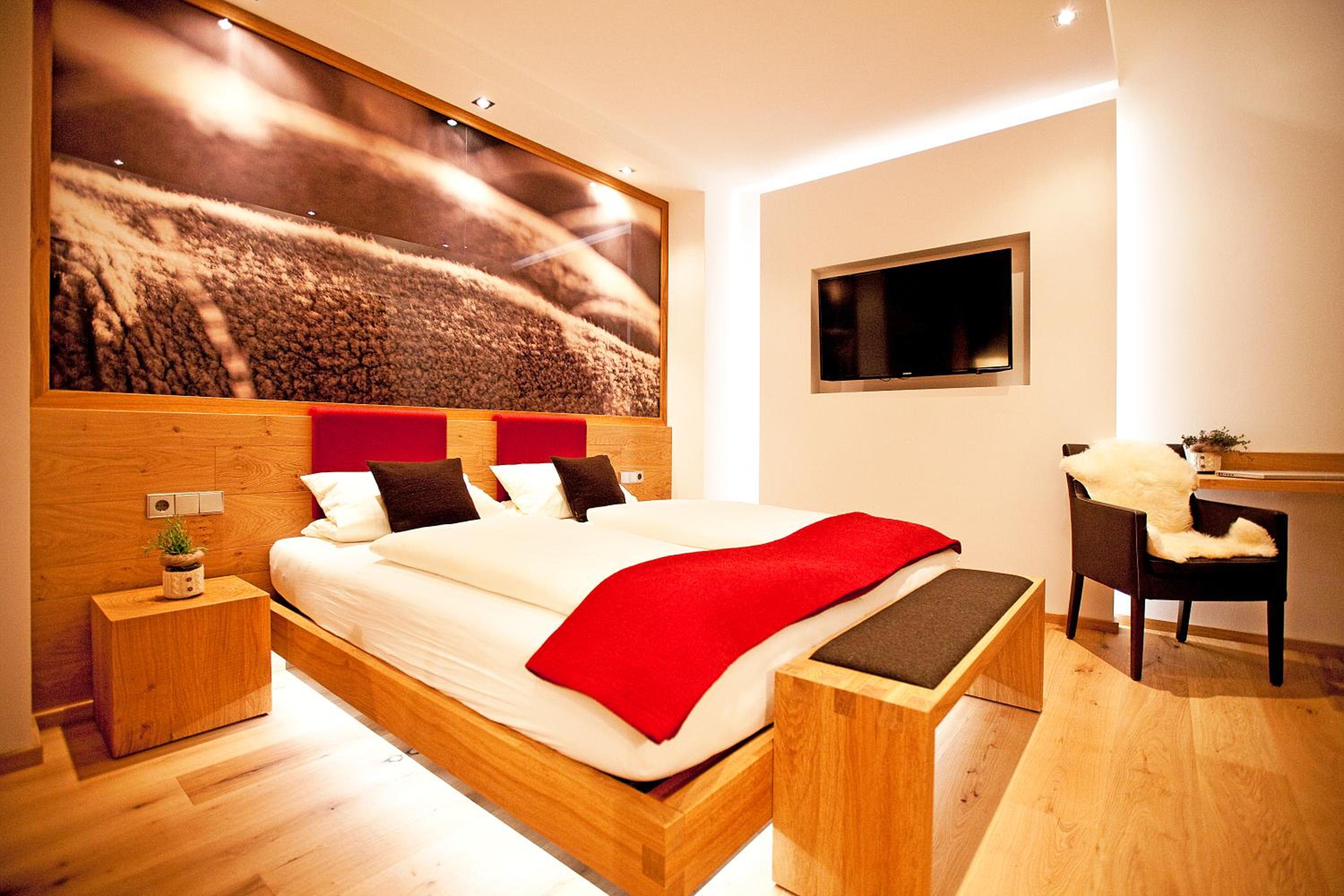 Superior Double Room with Bath - Photo 10