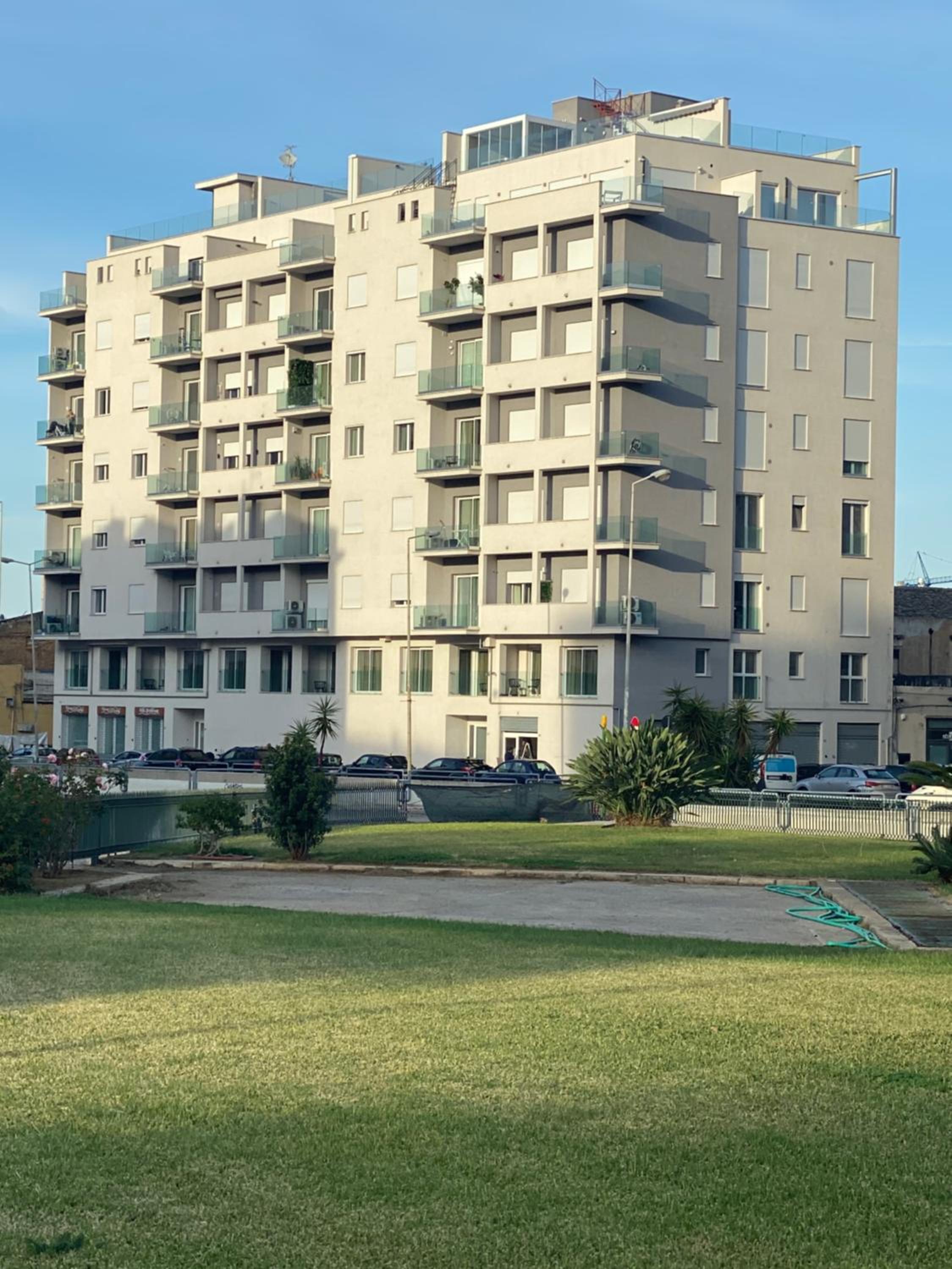 Apartment with Garden View - Photo 9