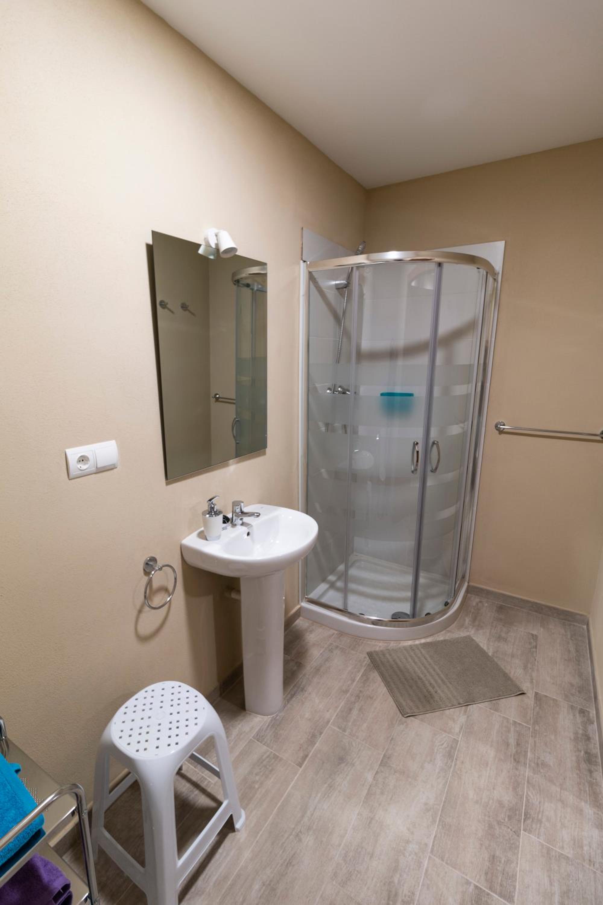 Apartment 1 - Photo 13