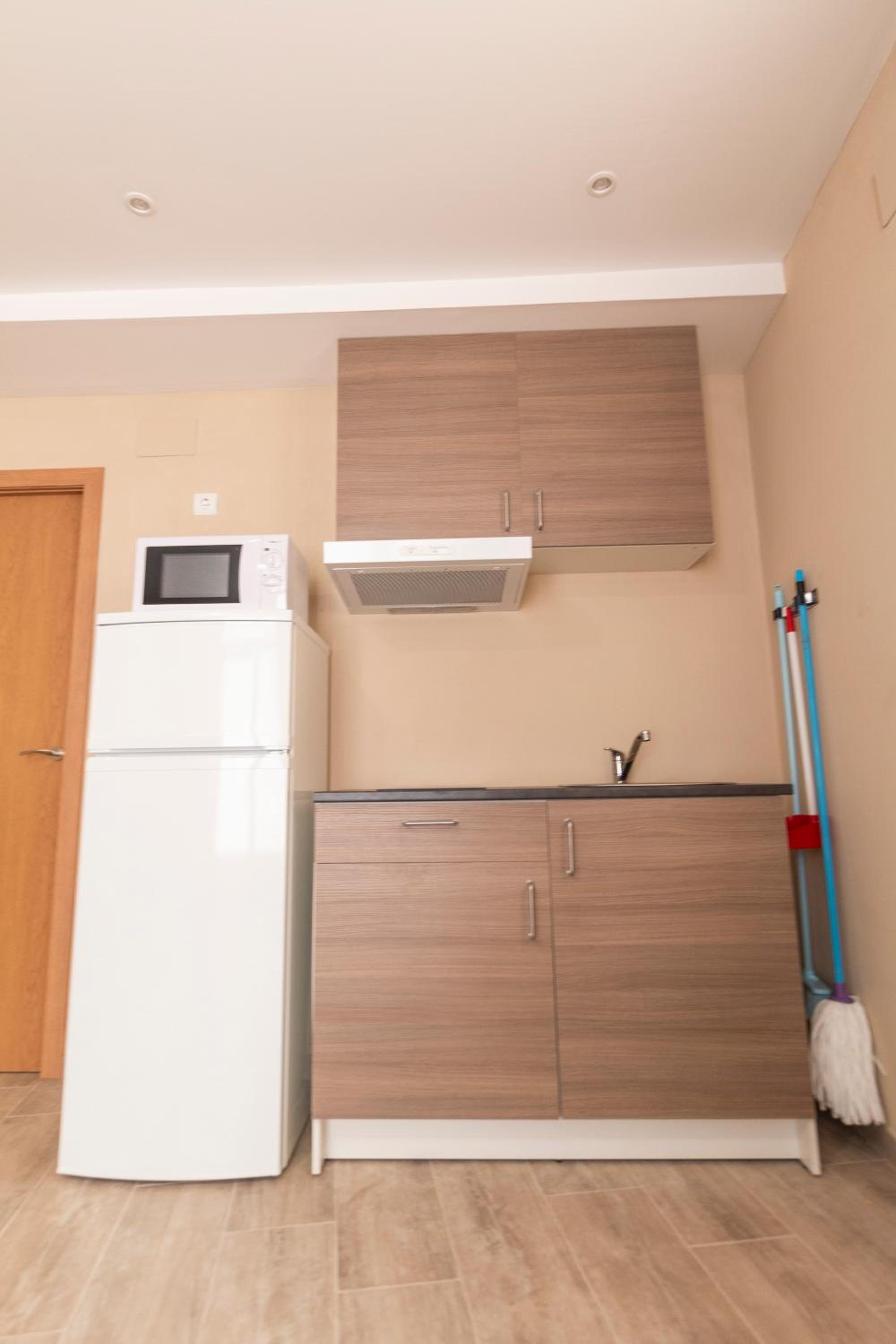 Apartment 2 - Photo 7
