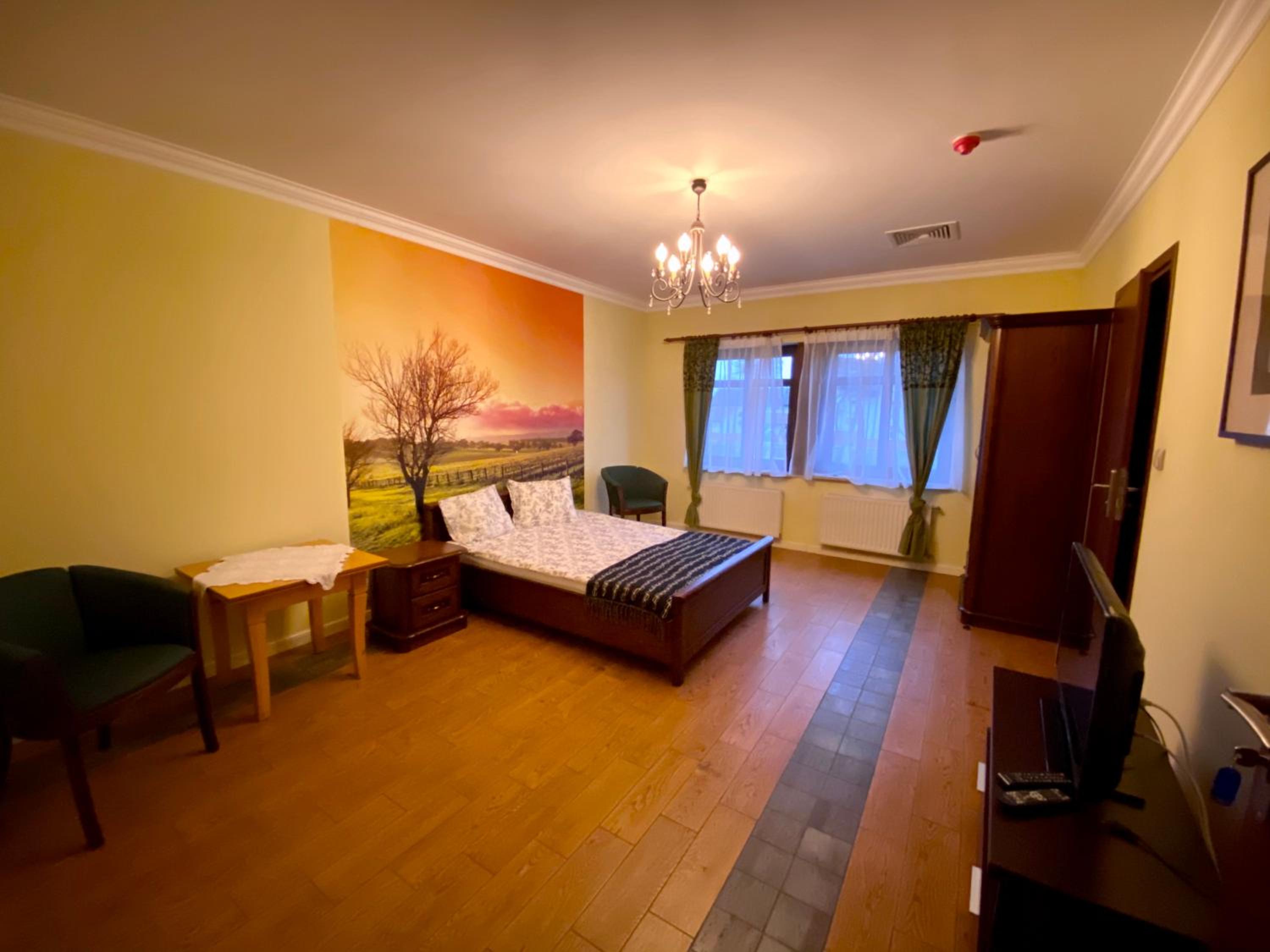 Double Room - Photo 2