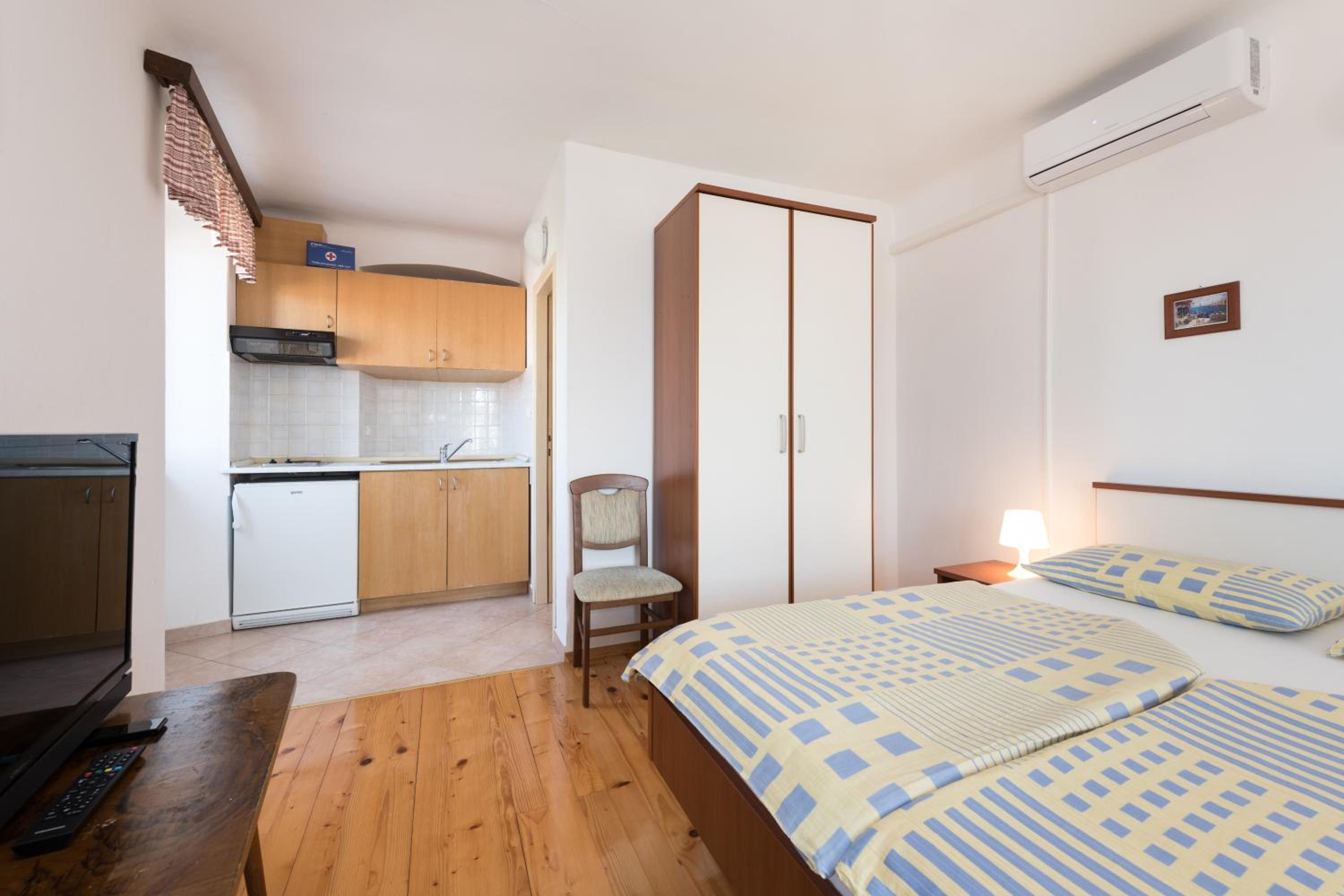 Studio with Sea View - Photo 2