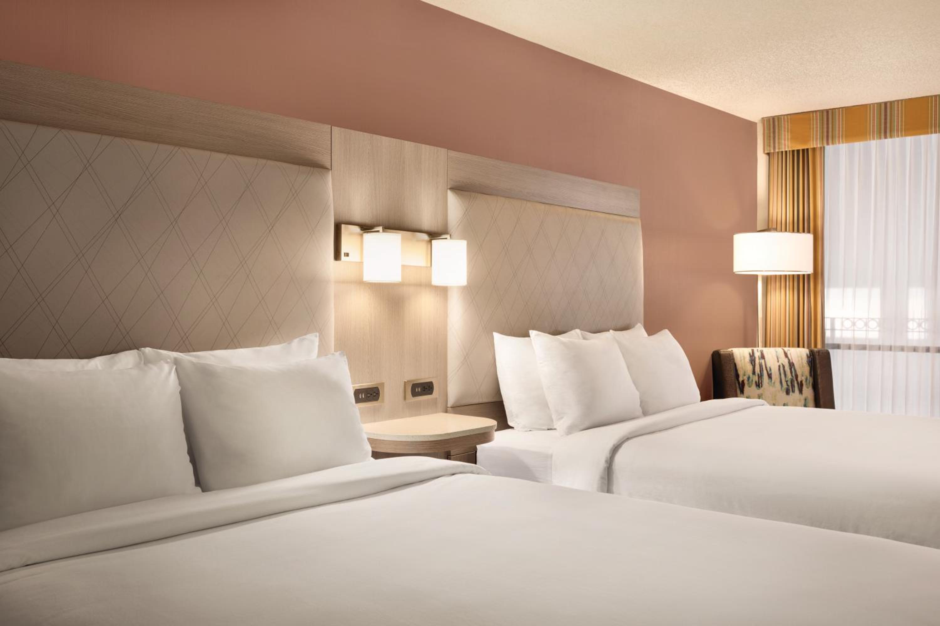 Queen Room with Two Queen Beds - Non-Smoking
