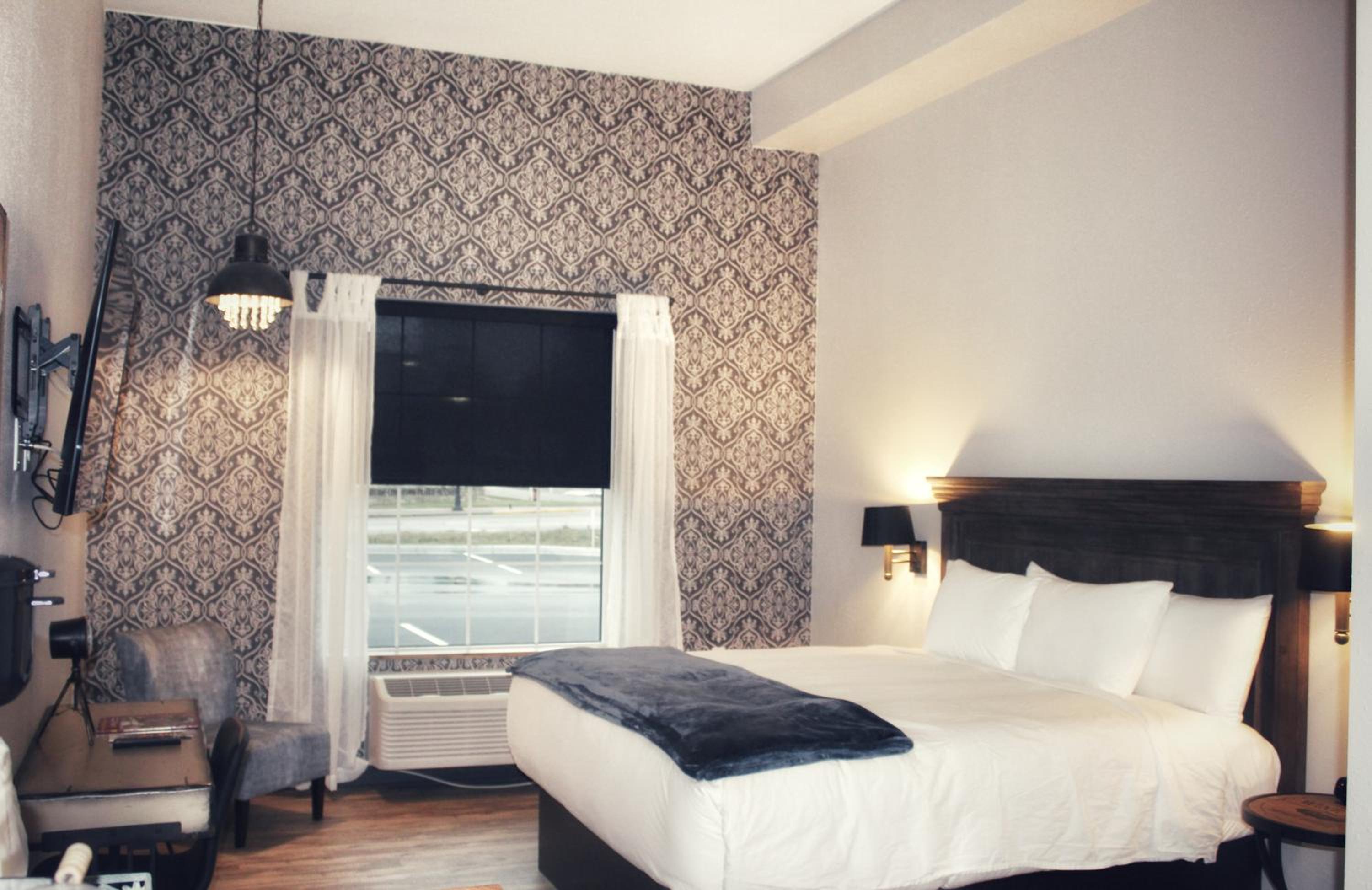 Standard King Room