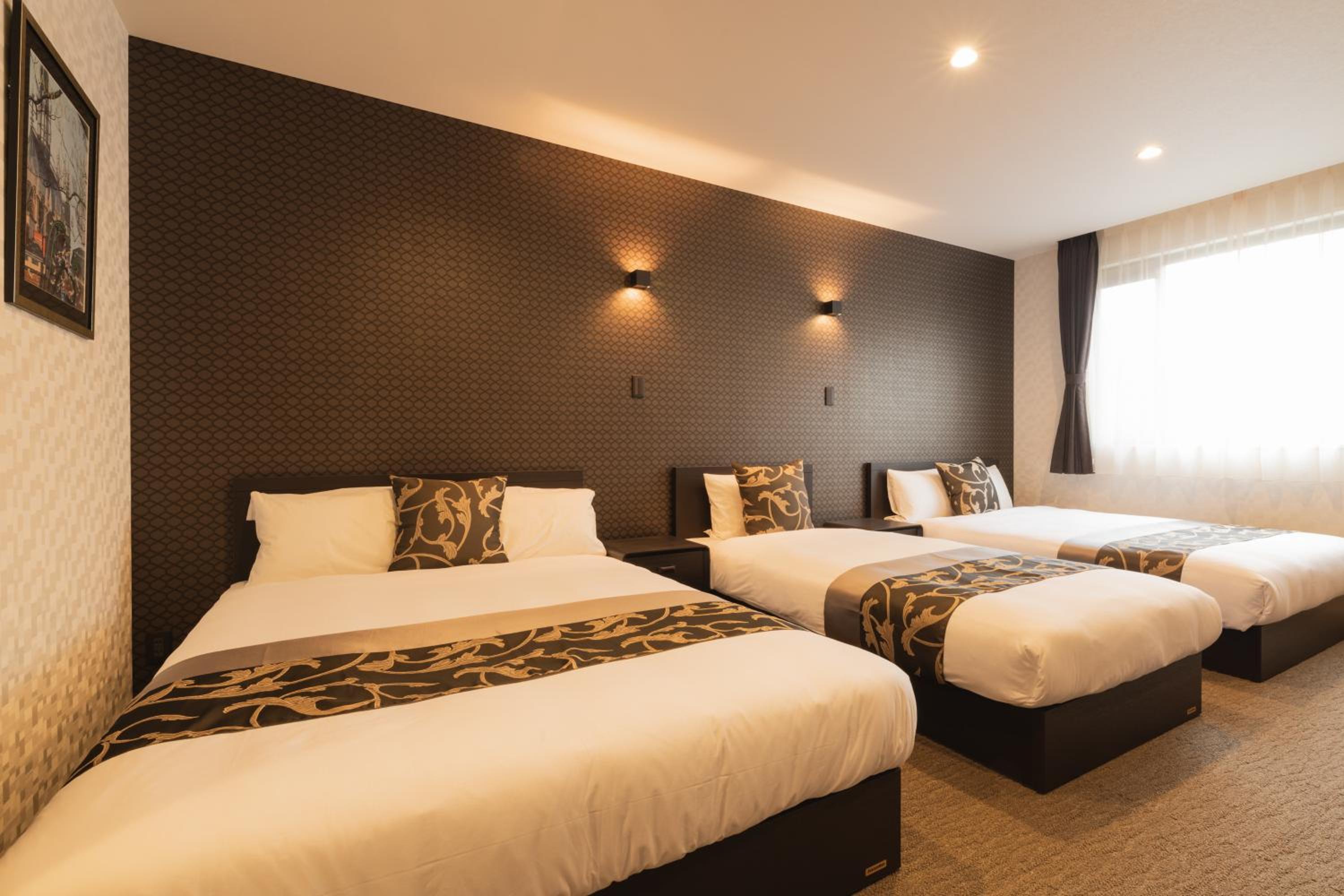 Comfort Triple Room - No Cleaning for Consecutive Night Stays - Photo 15