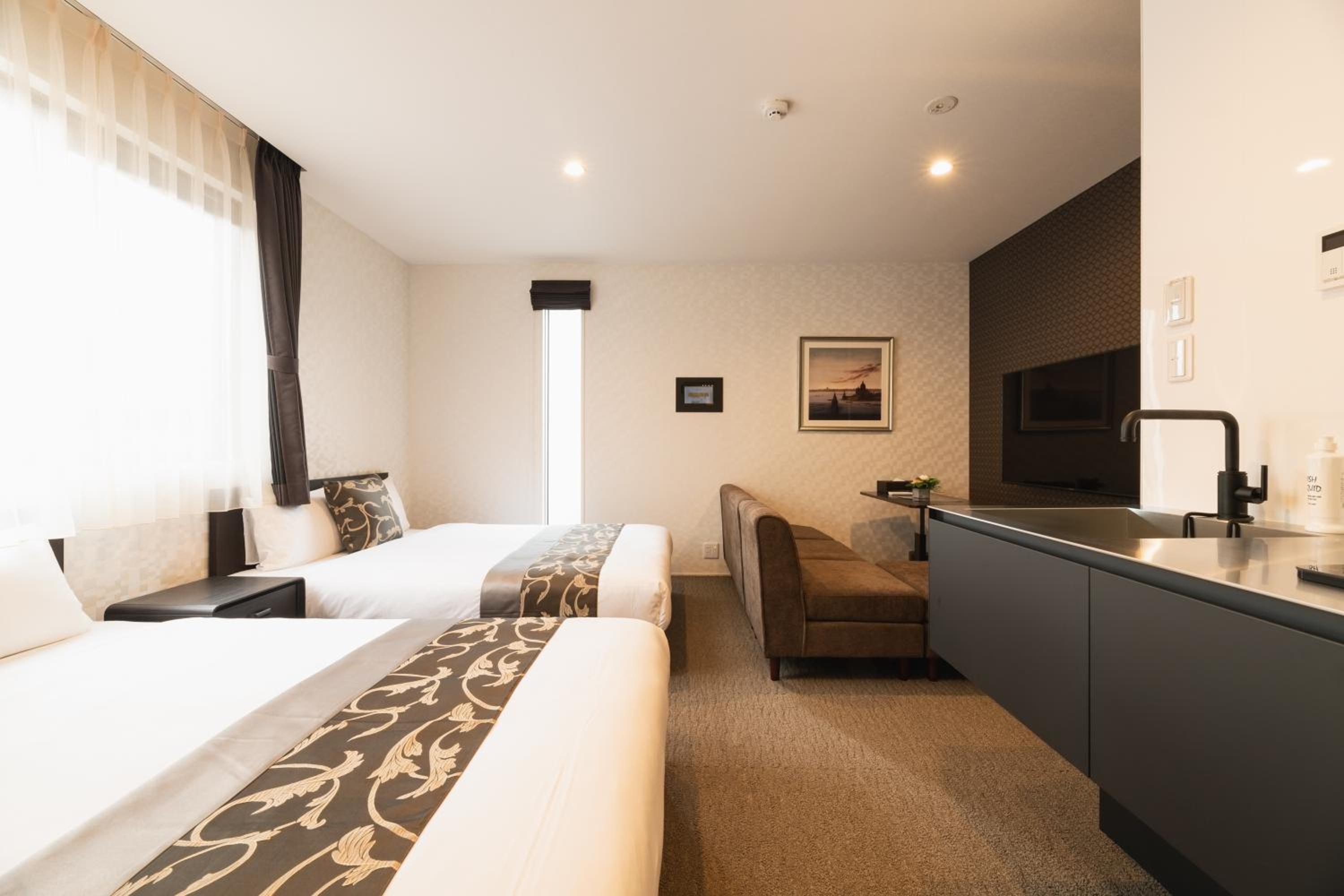 Standard Twin Room - No Cleaning for Consecutive Night Stays - Photo 1