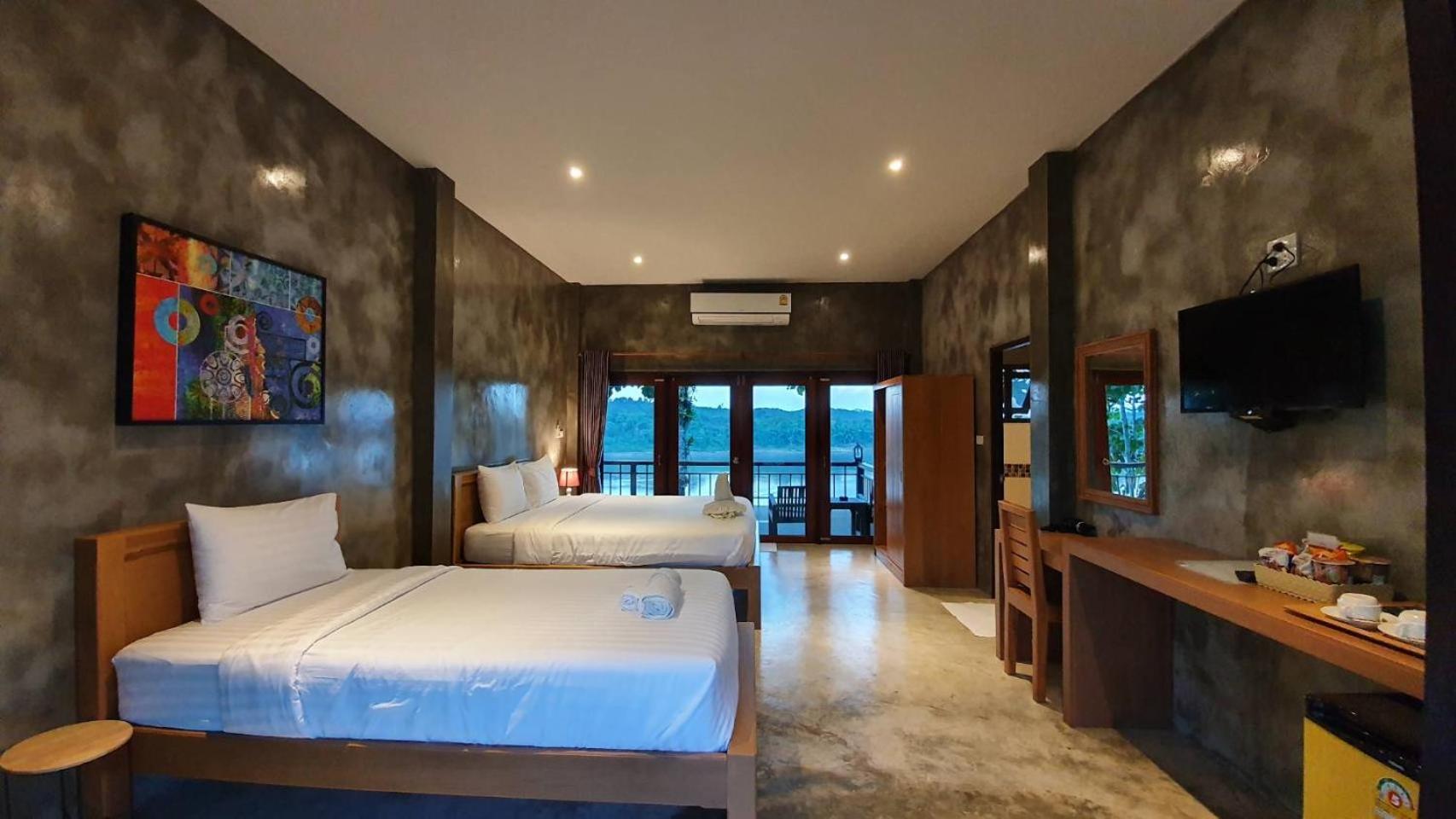 Deluxe Double Room - Photo 1