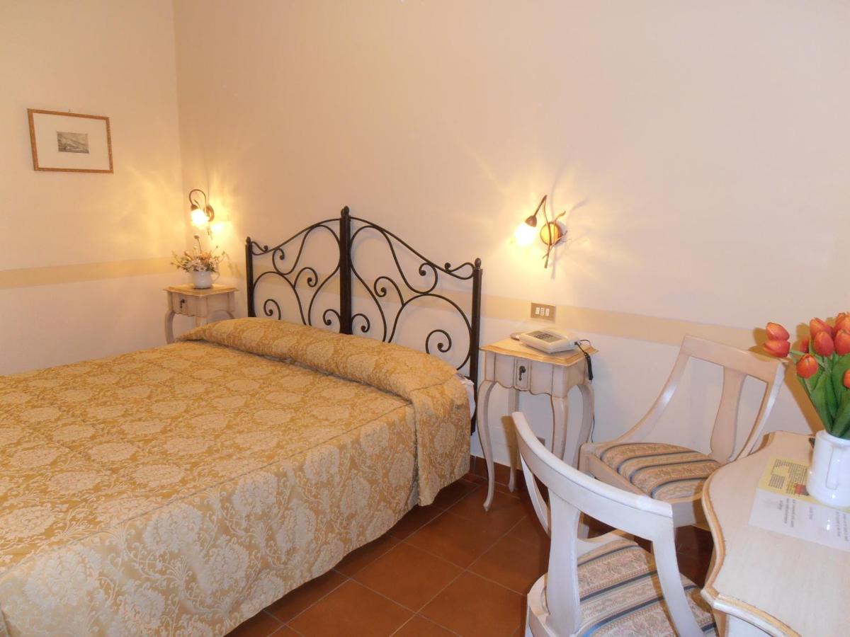 Economy Double Room photo 1