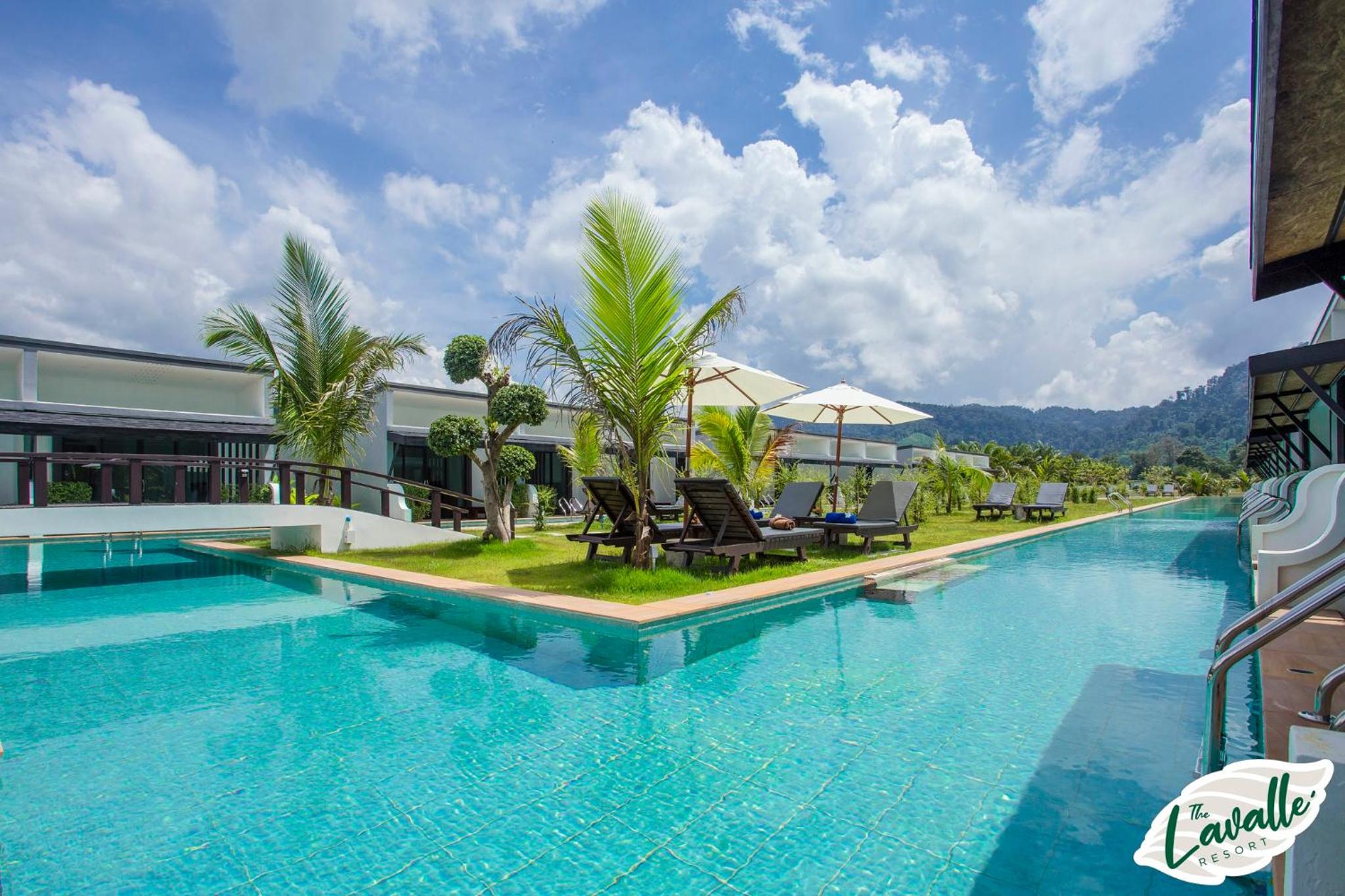 Deluxe Double or Twin Room with Pool Access - Photo 8