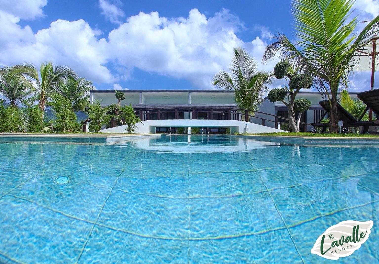 Deluxe Double or Twin Room with Pool Access - Photo 13